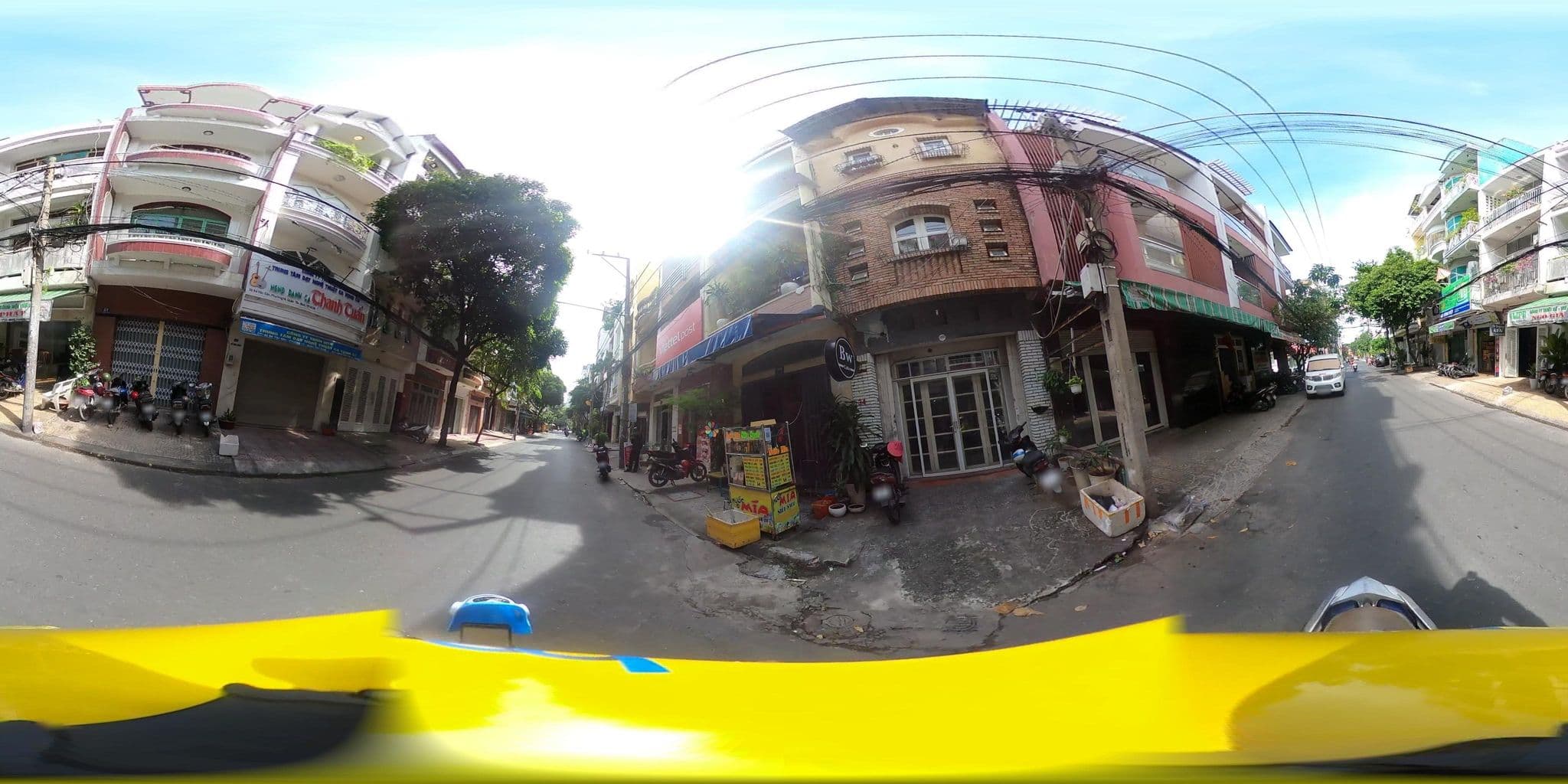 Street view near Hotel Thịnh Lợi, Tân Bình — © bemaps3_sg (CC BY-SA · Mapillary)