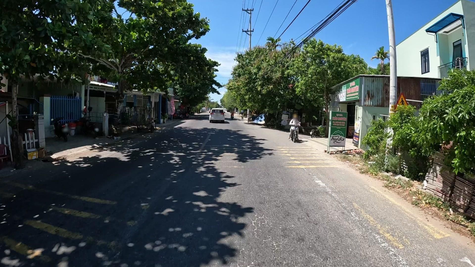 Street view near The Country House by Class6, Tra Que Vegetable Village — © lucomsky (CC BY-SA · Mapillary)