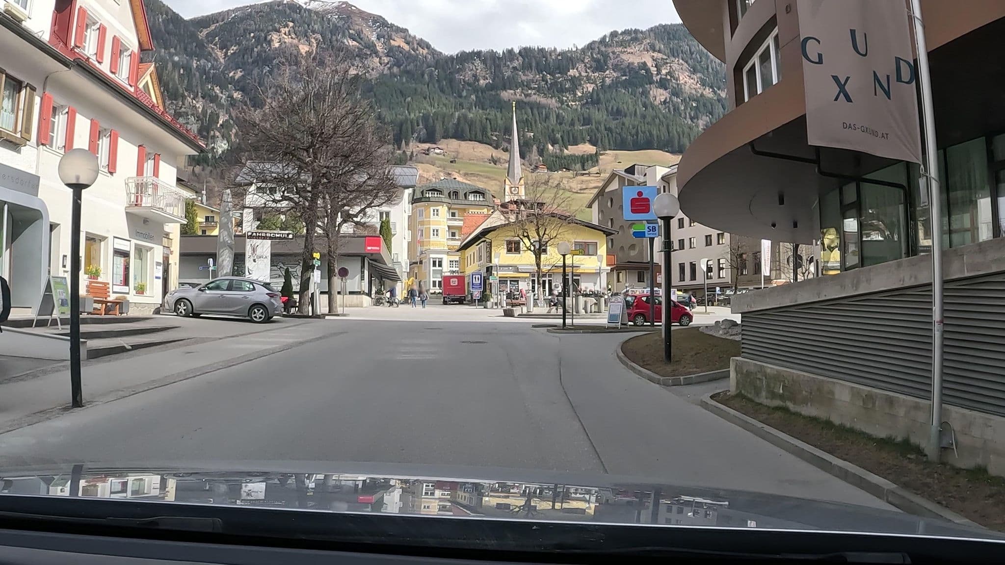 Street view near Kuparkhotel, Bad Hofgastein — © stefanro74 (CC BY-SA · Mapillary)