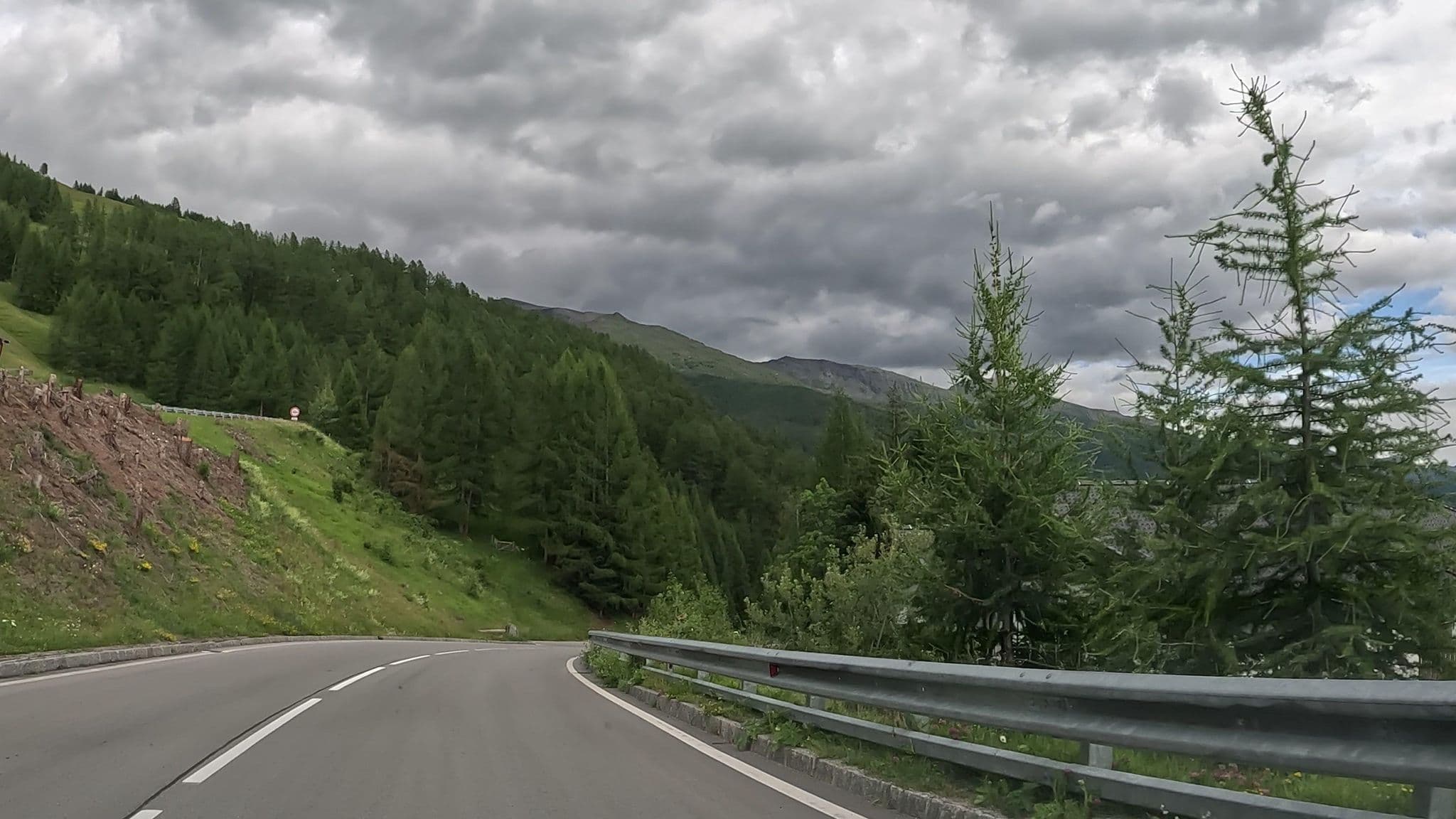 Street view near Bauernhof Sonnleitner, Heiligenblut — © stefanro74 (CC BY-SA · Mapillary)