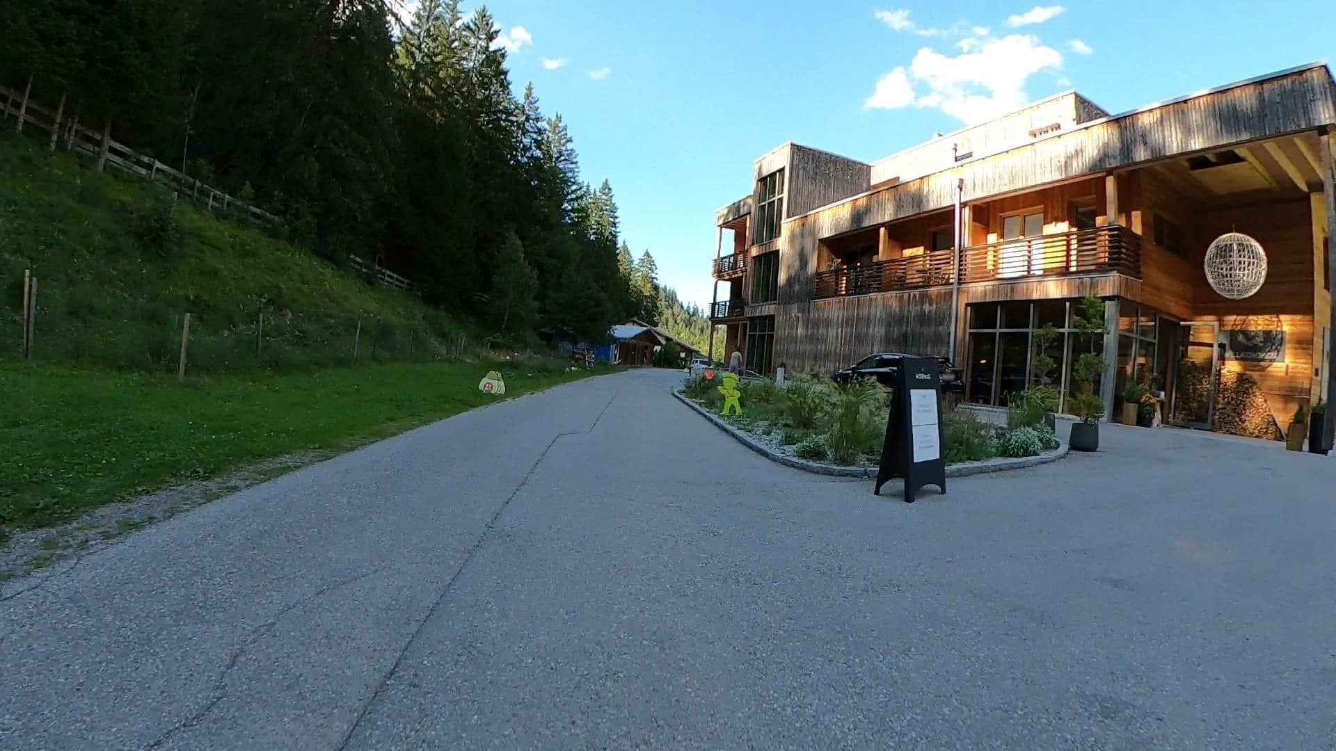 Street view near LechZeit, Weissenbach am Lech — © brokuli86 (CC BY-SA · Mapillary)