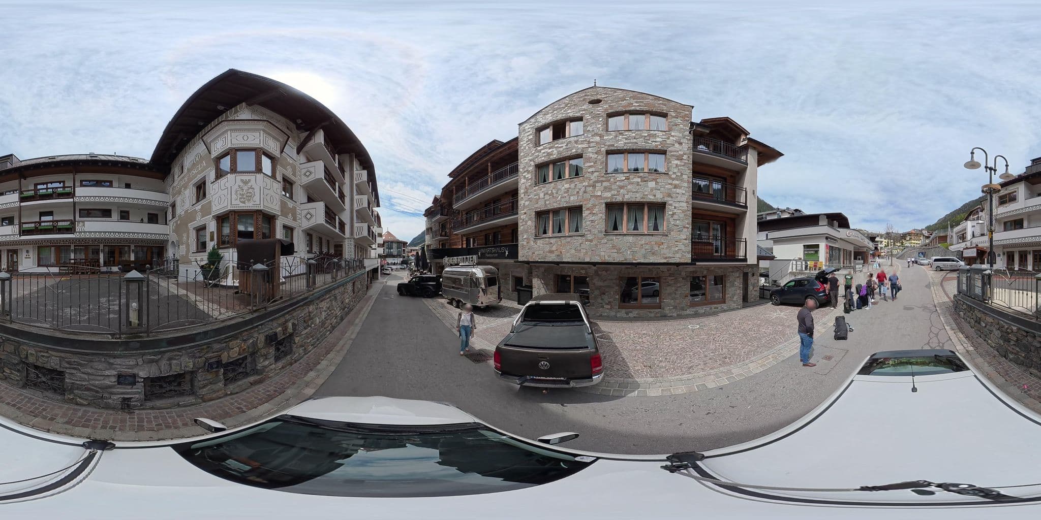 Street view near Hotel Yscla 4 Sterne Superior - Gourmethotel, Ischgl — © osmplus_org (CC BY-SA · Mapillary)