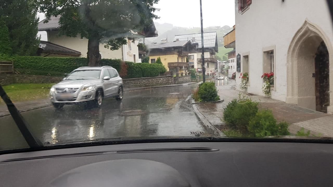 Street view near Hotel Gasthof Mitteregger, Kaprun — © mik007 (CC BY-SA · Mapillary)