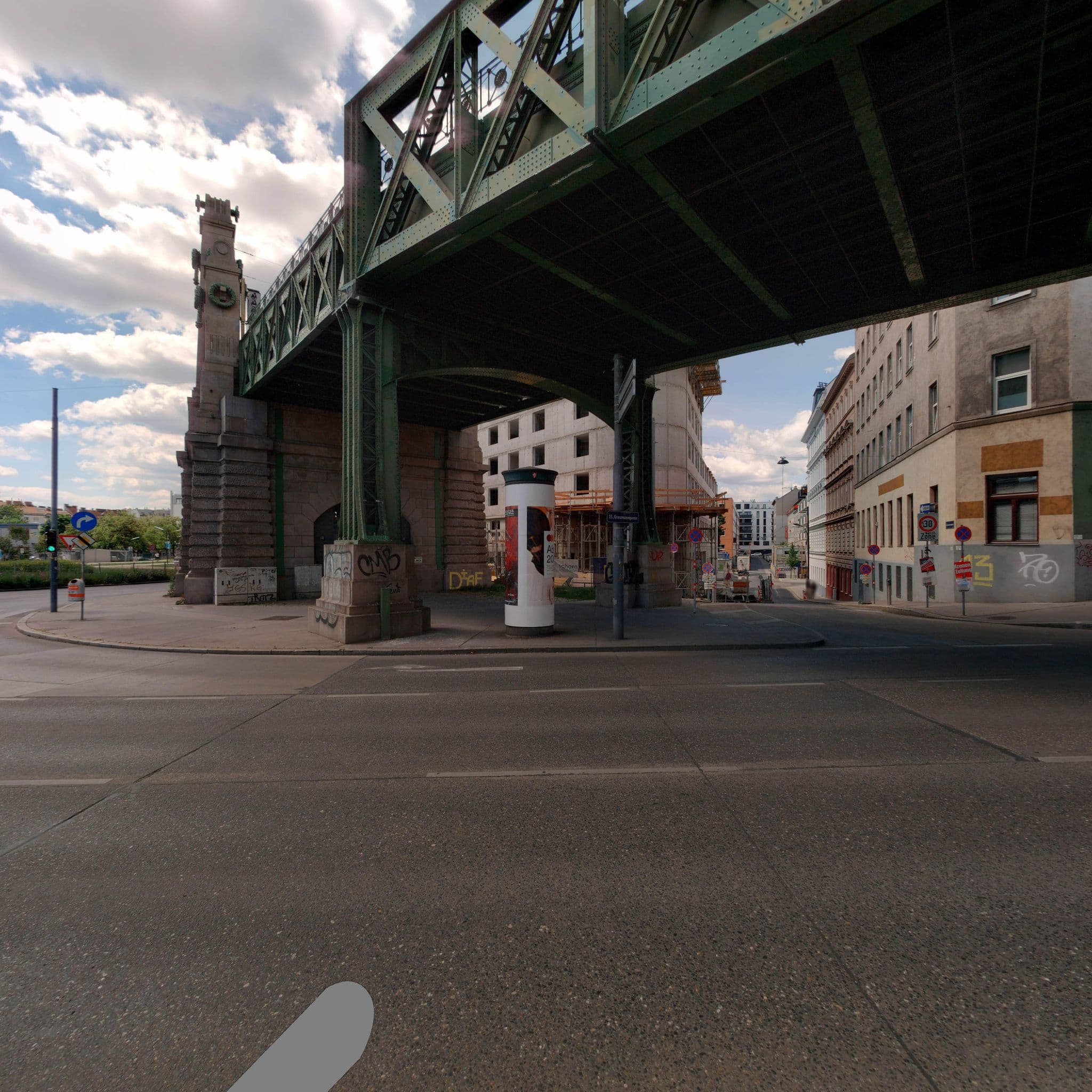 Street view near Leonardo Hotel Vienna City West, Margareten — © eliasgander (CC BY-SA · Mapillary)