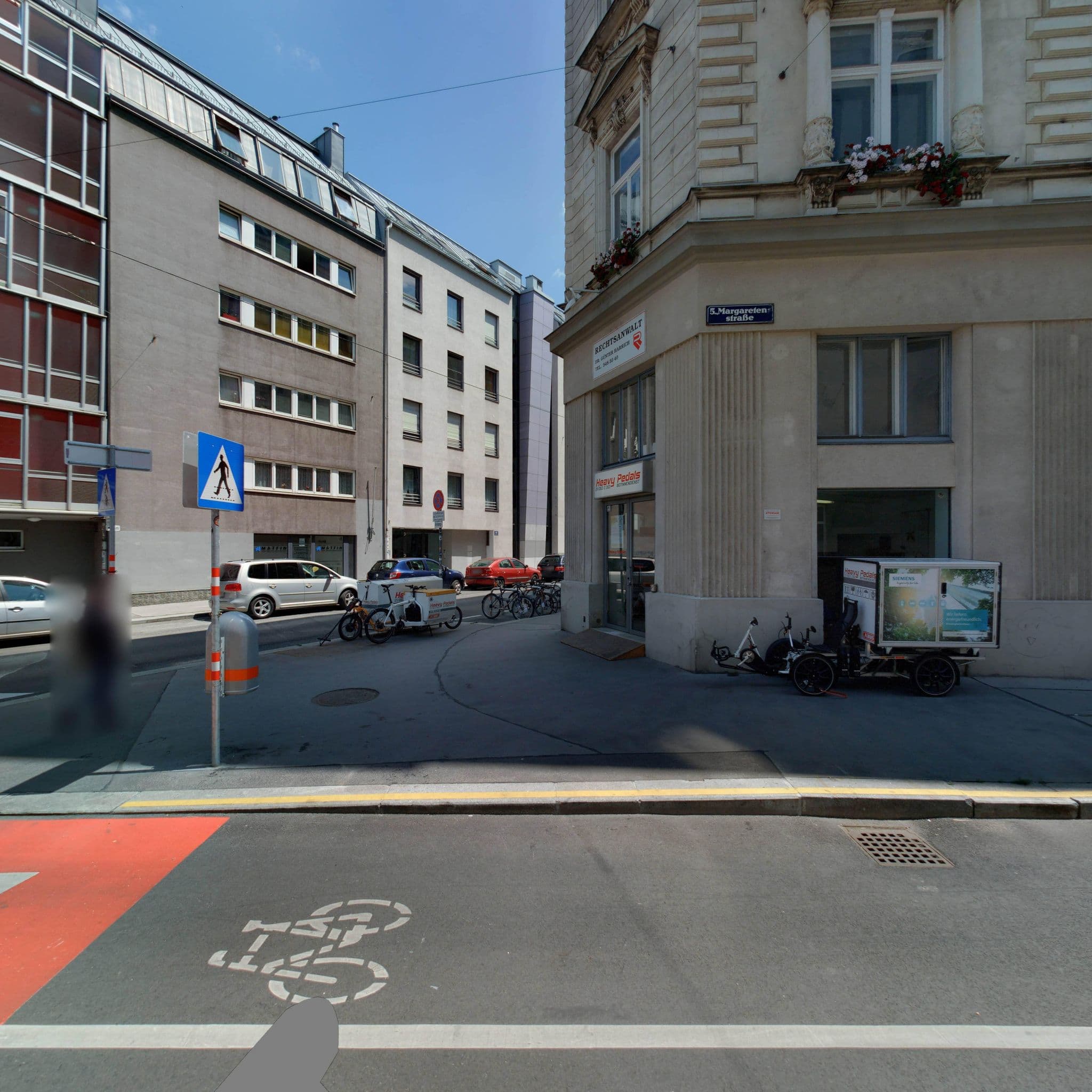 Street view near Smart apartments, Margareten — © eliasgander (CC BY-SA · Mapillary)