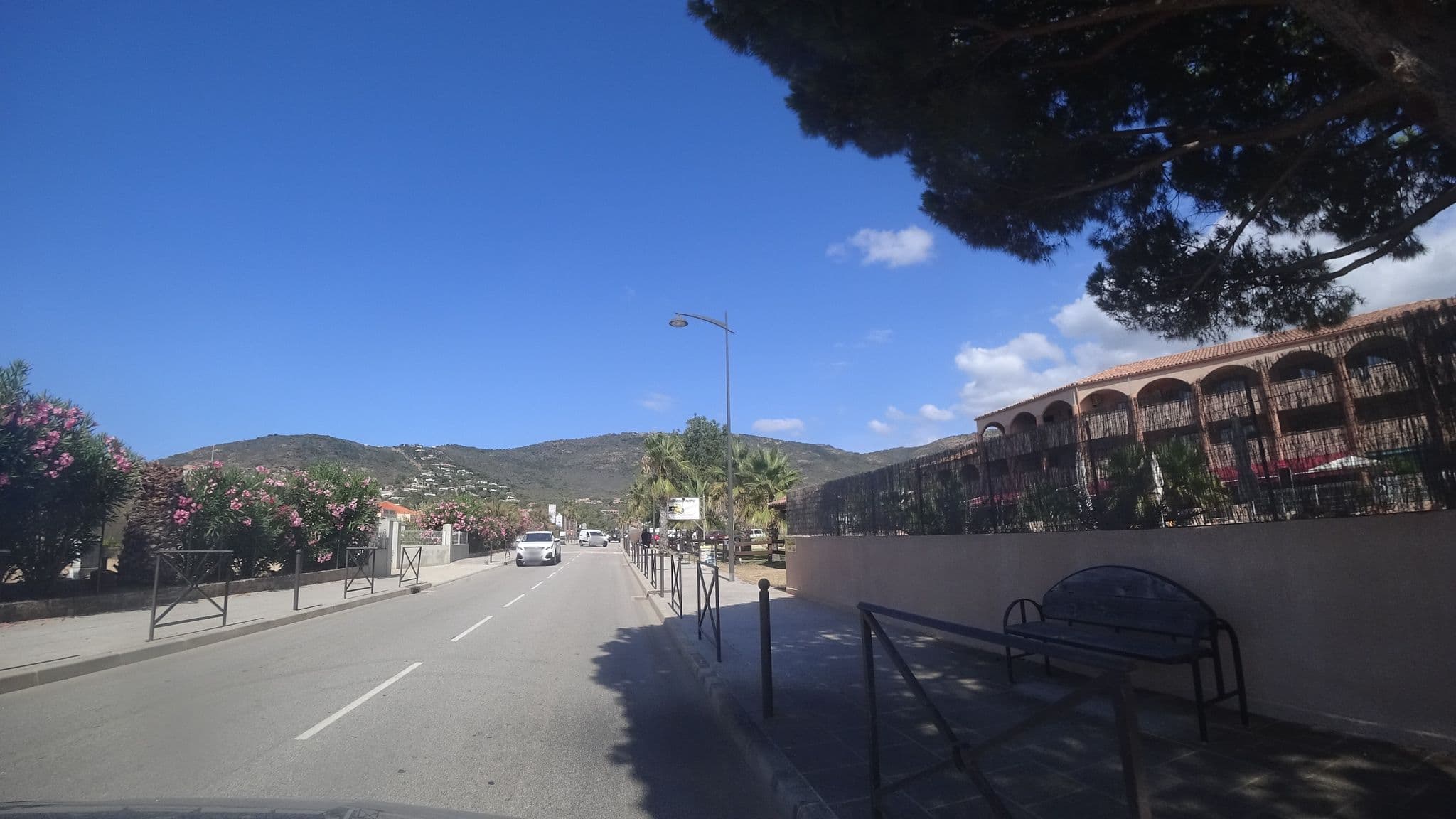 Street view near Le California Motel, Cargèse — © yod4z (CC BY-SA · Mapillary)