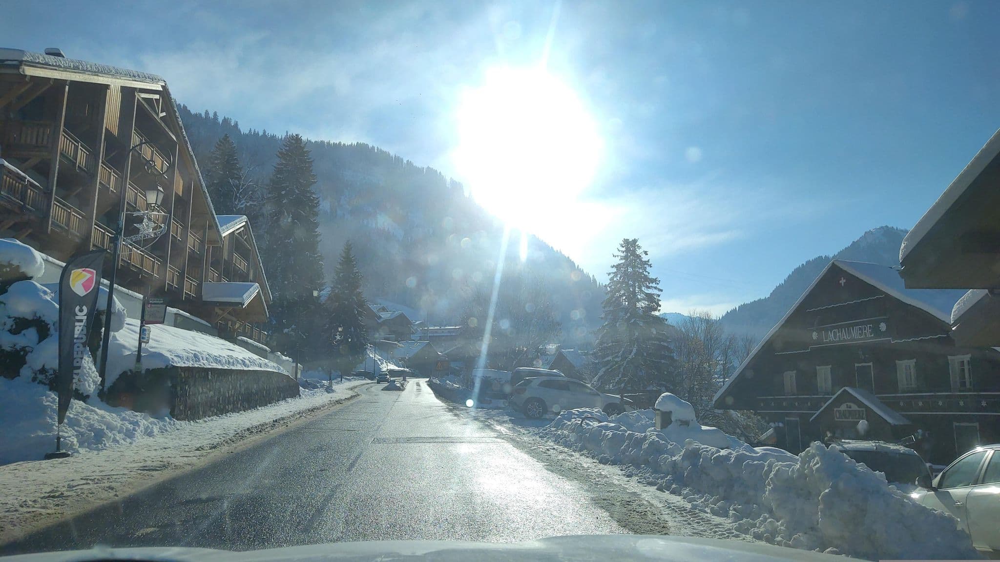 Street view near Connick Ski, Châtel — © MatthieuF4FNE (CC BY-SA · Mapillary)