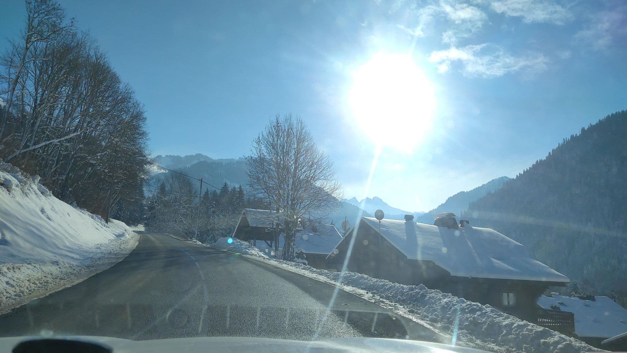 Street view near Chalet Chavanette, Châtel — © MatthieuF4FNE (CC BY-SA · Mapillary)