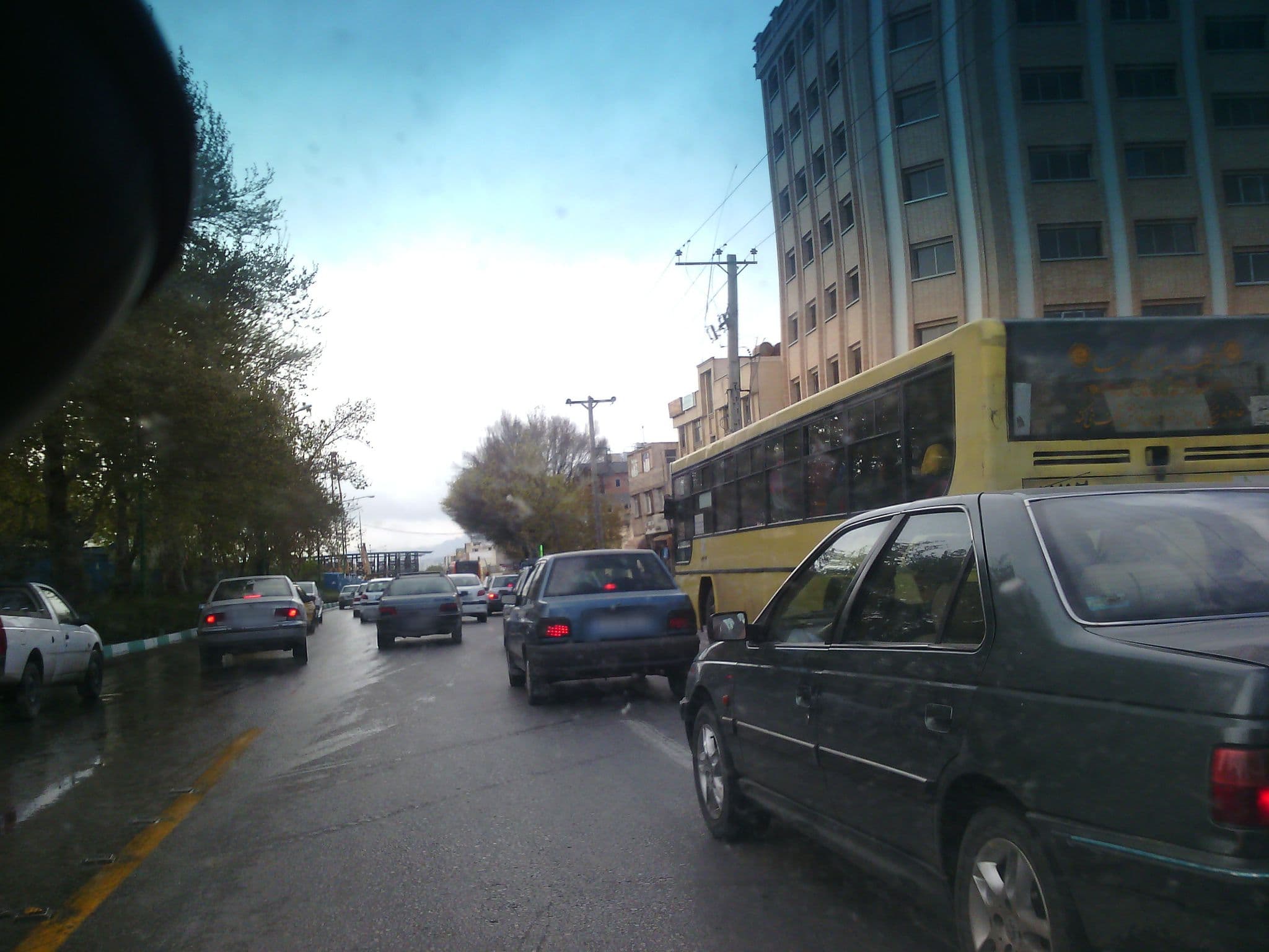Street view near Hotel Armandis, Isfahan — © tommaso (CC BY-SA · Mapillary)