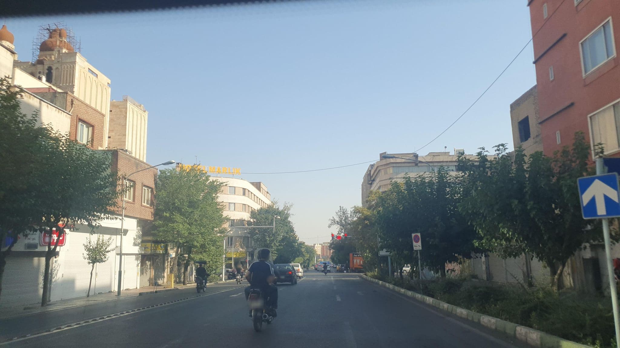 Street view near Mashhad Hotel | هتل مشهد, Tehran — © deleted_user (CC BY-SA · Mapillary)