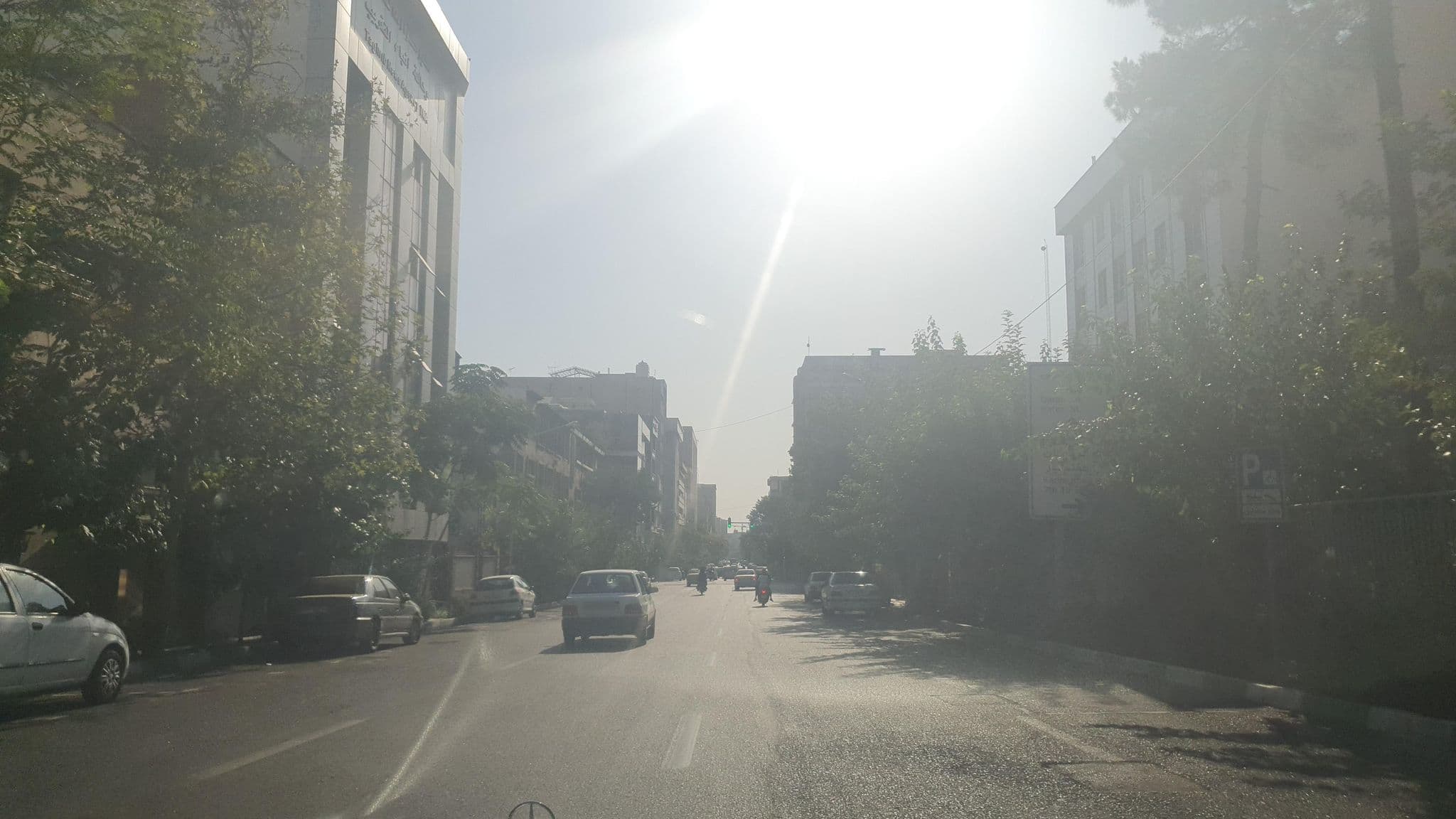 Street view near Ghanari Hotel, Tehran — © deleted_user (CC BY-SA · Mapillary)