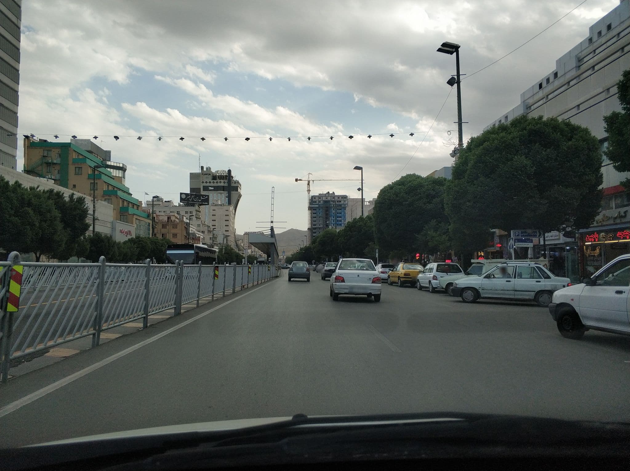 Street view near noralreza hotel|هتل نورالرضا, Mashhad — © hota (CC BY-SA · Mapillary)