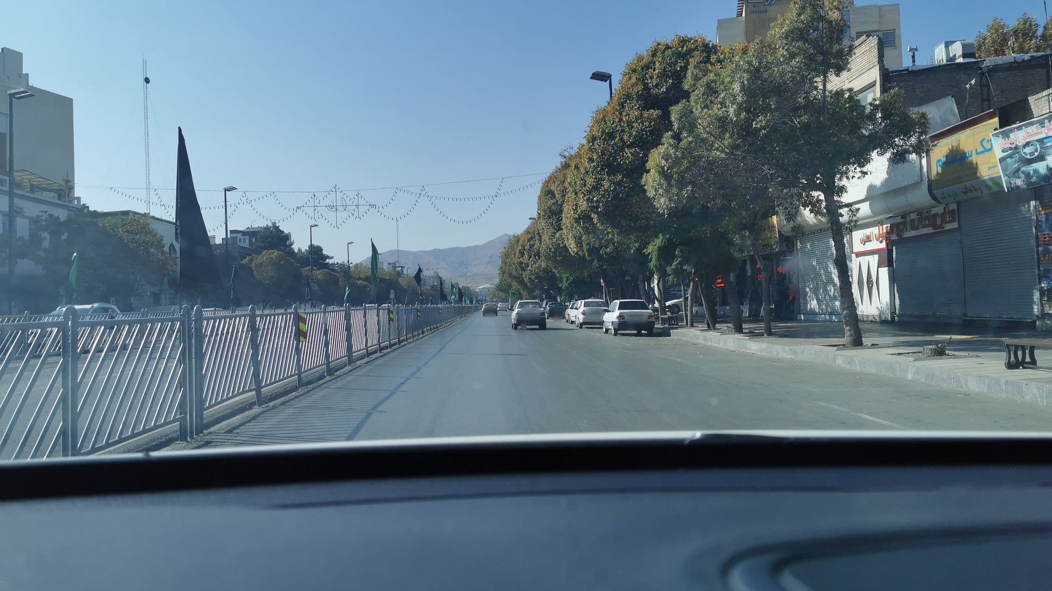 Street view near اتاق 1222 هتل بين المللي قصر طلايي مشهد/Ghasr Talaee International Hotel, Mashhad — © kesler (CC BY-SA · Mapillary)