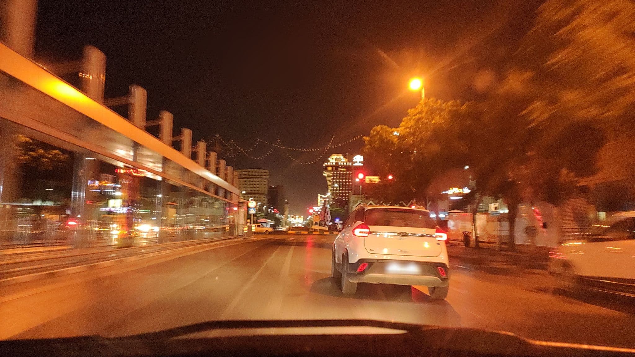Street view near Edris Hotel | هتل ادریس, Mashhad — © hota (CC BY-SA · Mapillary)
