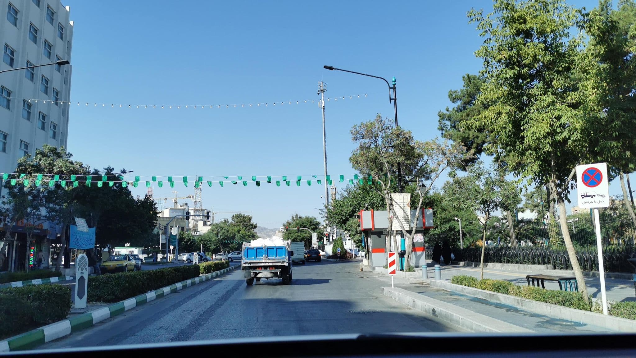 Street view near Amir Hotel | هتل امیر, Mashhad — © kesler (CC BY-SA · Mapillary)