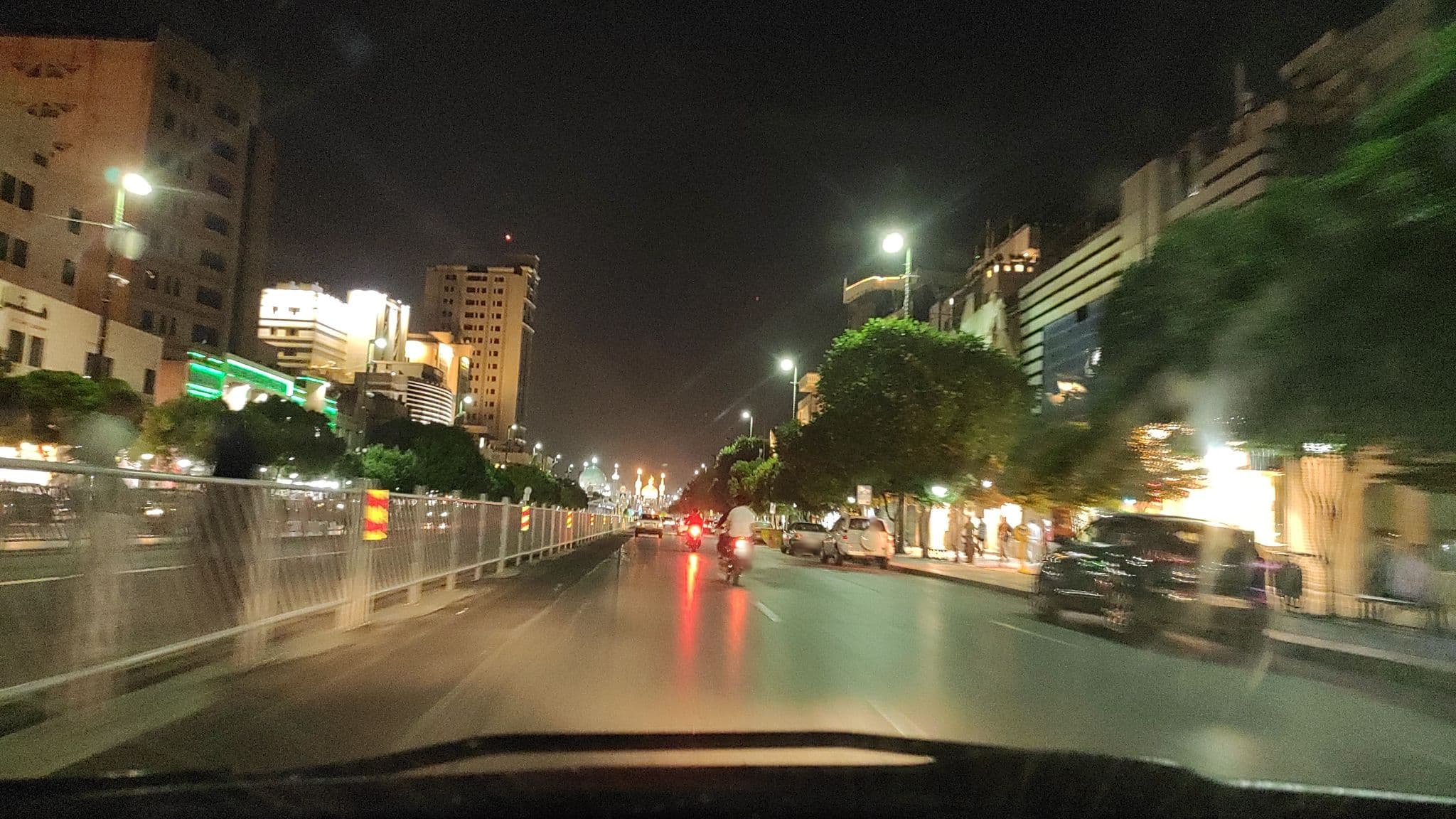 Street view near Ferdows Hotel | هتل فردوس, Mashhad — © hota (CC BY-SA · Mapillary)