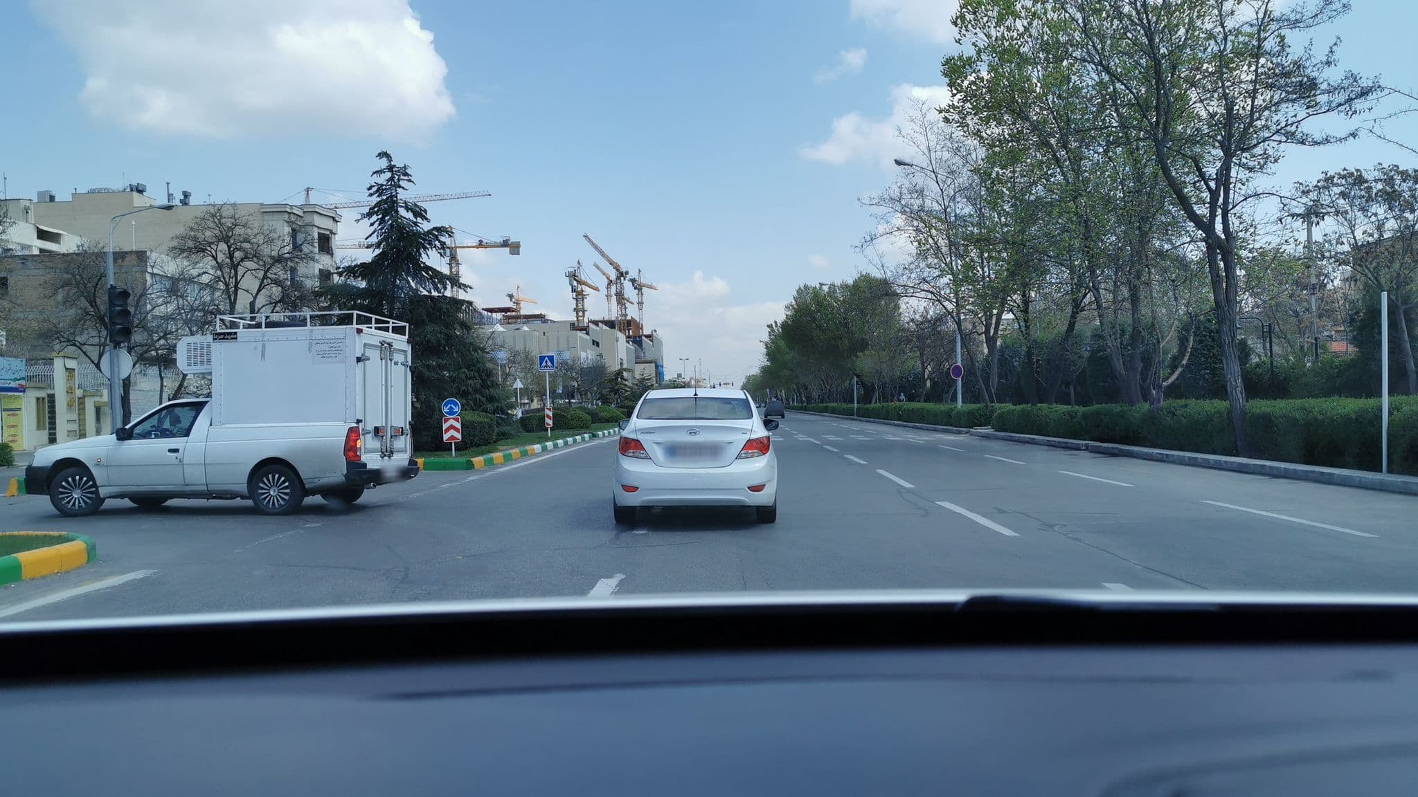 Street view near Samen Hotel | هتل ثامن, Mashhad — © kesler (CC BY-SA · Mapillary)