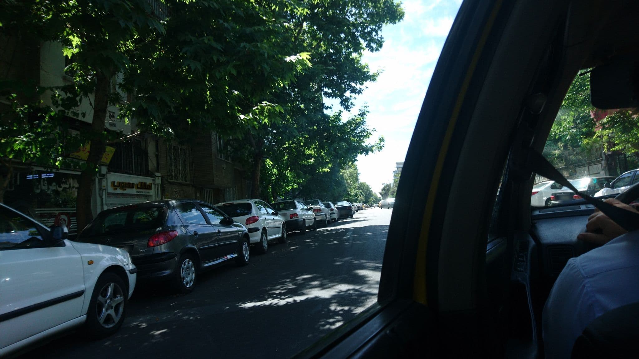 Street view near تهران, Tehran — © shahshahr (CC BY-SA · Mapillary)