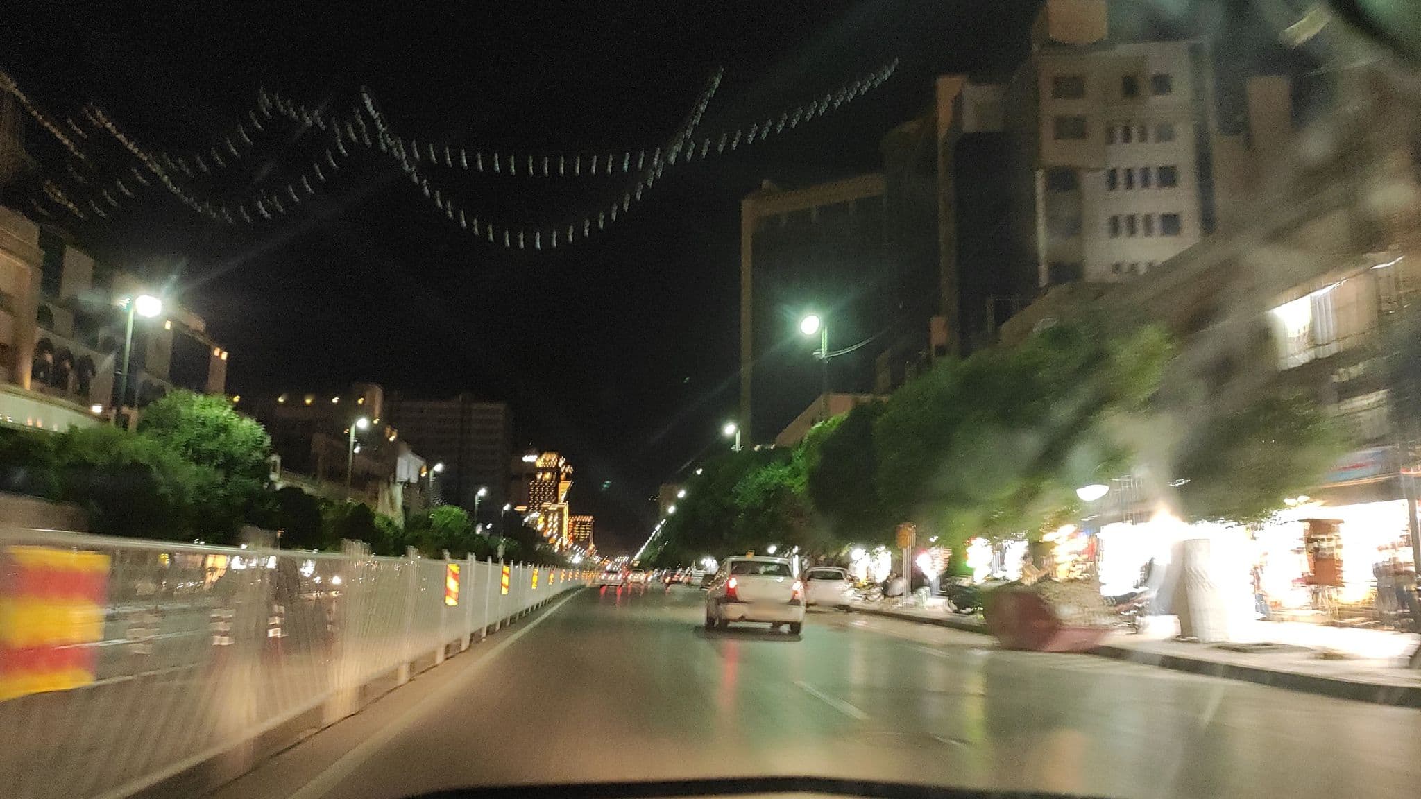 Street view near لابي هتل الماس, Mashhad — © hota (CC BY-SA · Mapillary)