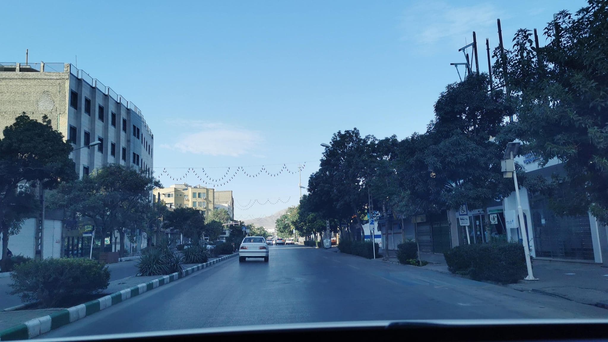 Street view near هتل امپراطور, Mashhad — © kesler (CC BY-SA · Mapillary)