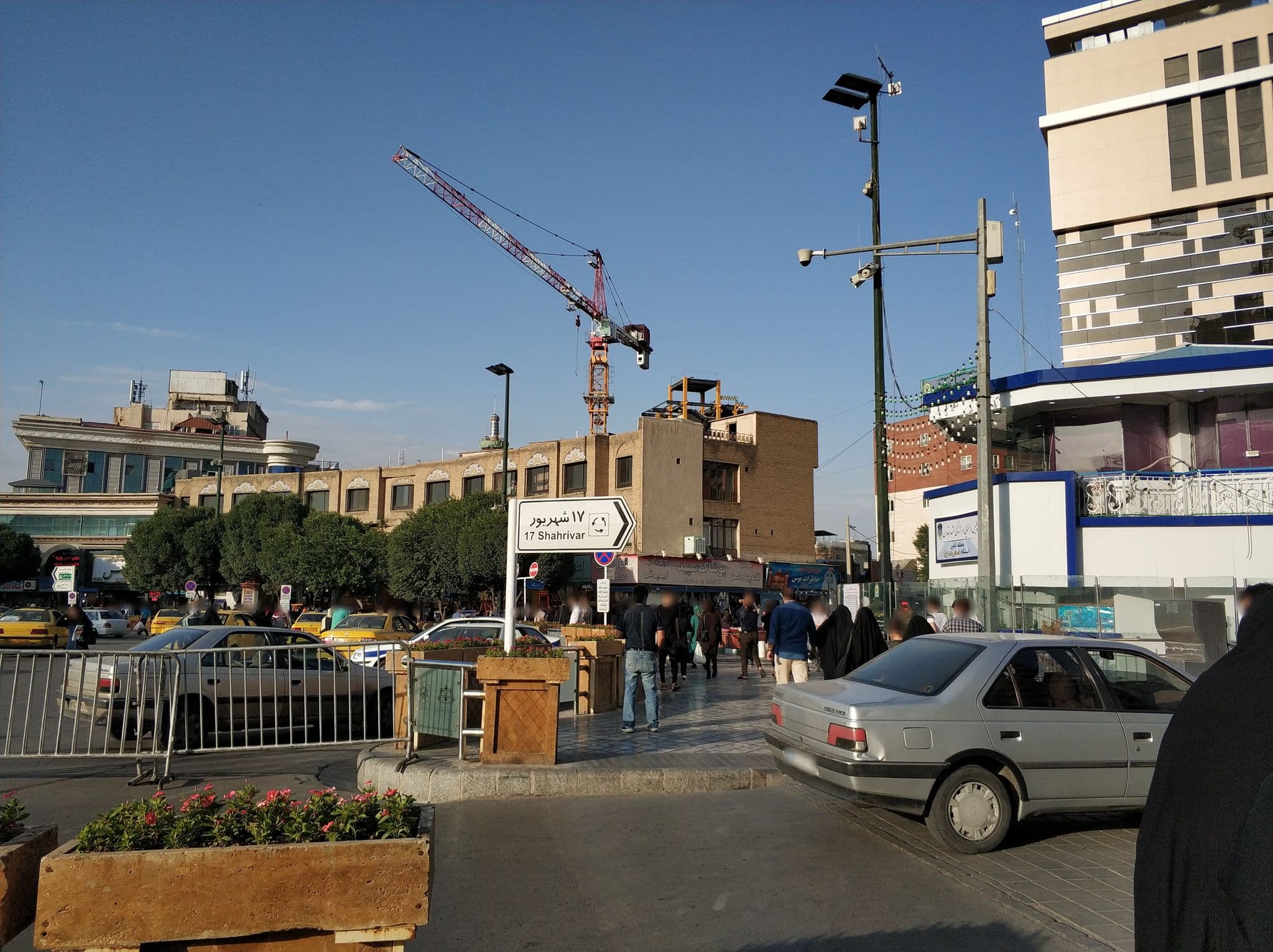 Street view near هتل اطلس, Mashhad — © hota (CC BY-SA · Mapillary)