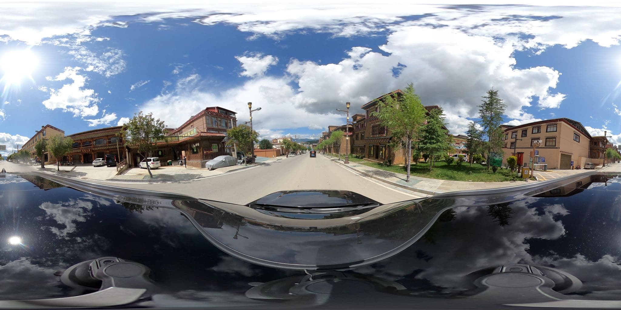 Street view near The 5Th Meteorite Hotel & Resort, Shangri-La — © adirricor (CC BY-SA · Mapillary)