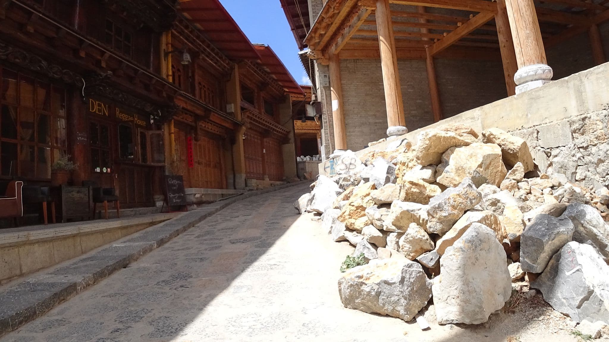 Street view near Kersang Relay Station, Shangri-La — © tobstu (CC BY-SA · Mapillary)