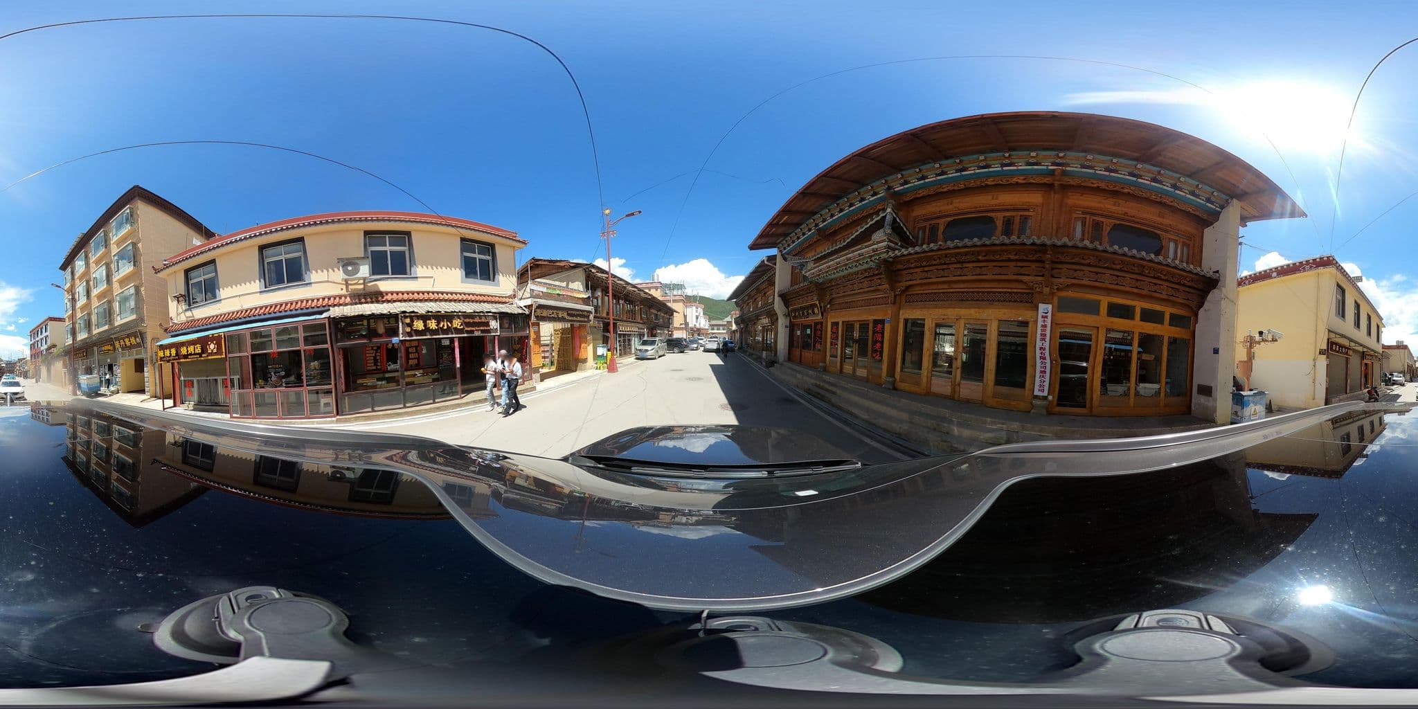 Street view near 楠赛林卡酒店, Shangri-La — © adirricor (CC BY-SA · Mapillary)