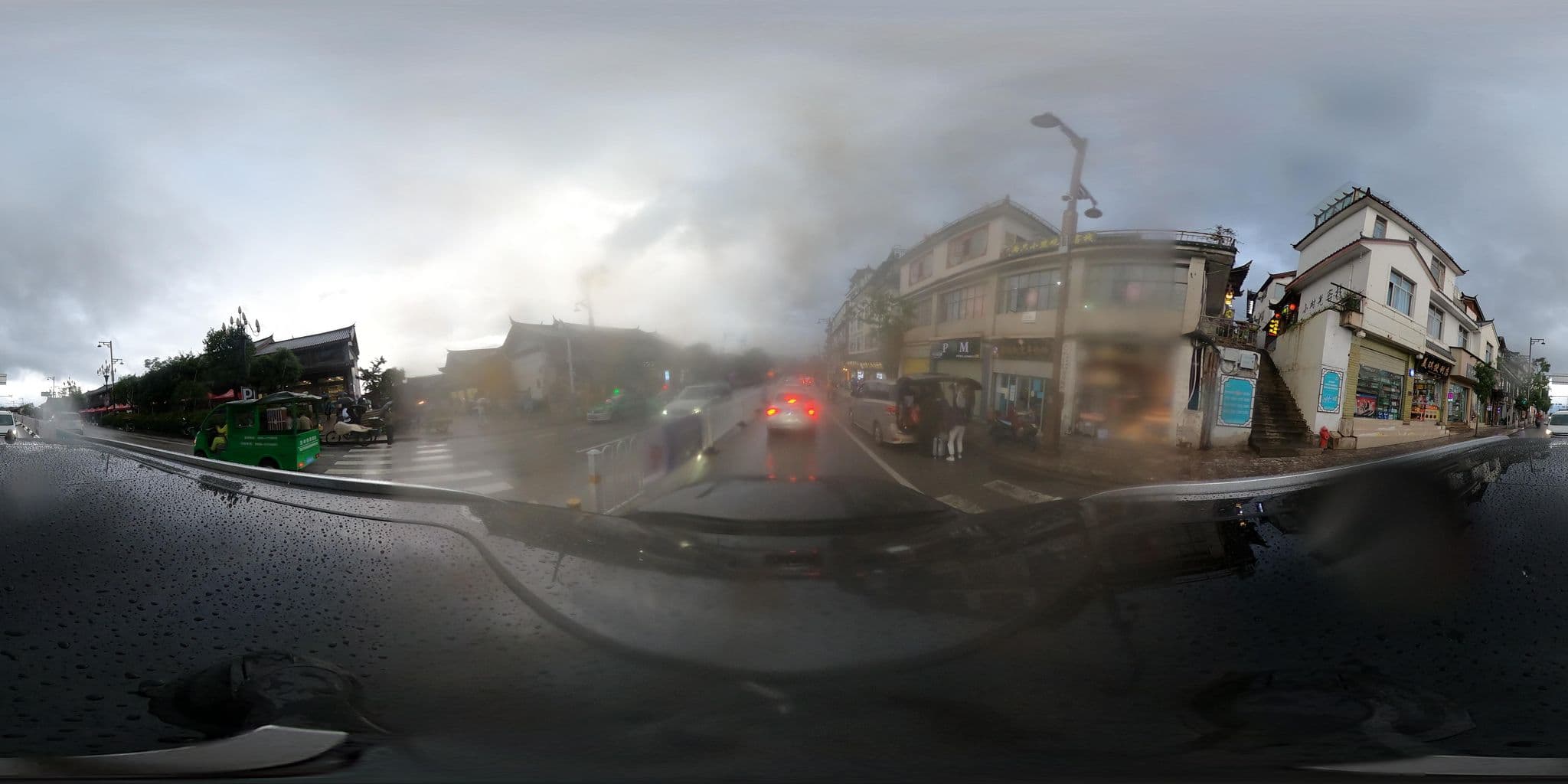 Street view near 童话客栈古往今来店 Tonghua Boutique Inn (Guwangjinlai), Lijiang — © adirricor (CC BY-SA · Mapillary)