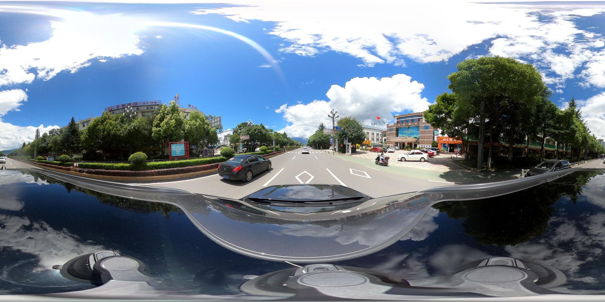 Street view near 丽江逐梦之旅青年客栈, Lijiang — © adirricor (CC BY-SA · Mapillary)
