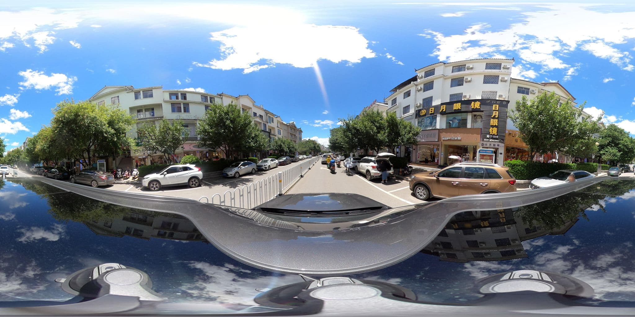 Street view near 丽江兰韵酒店, Lijiang — © adirricor (CC BY-SA · Mapillary)