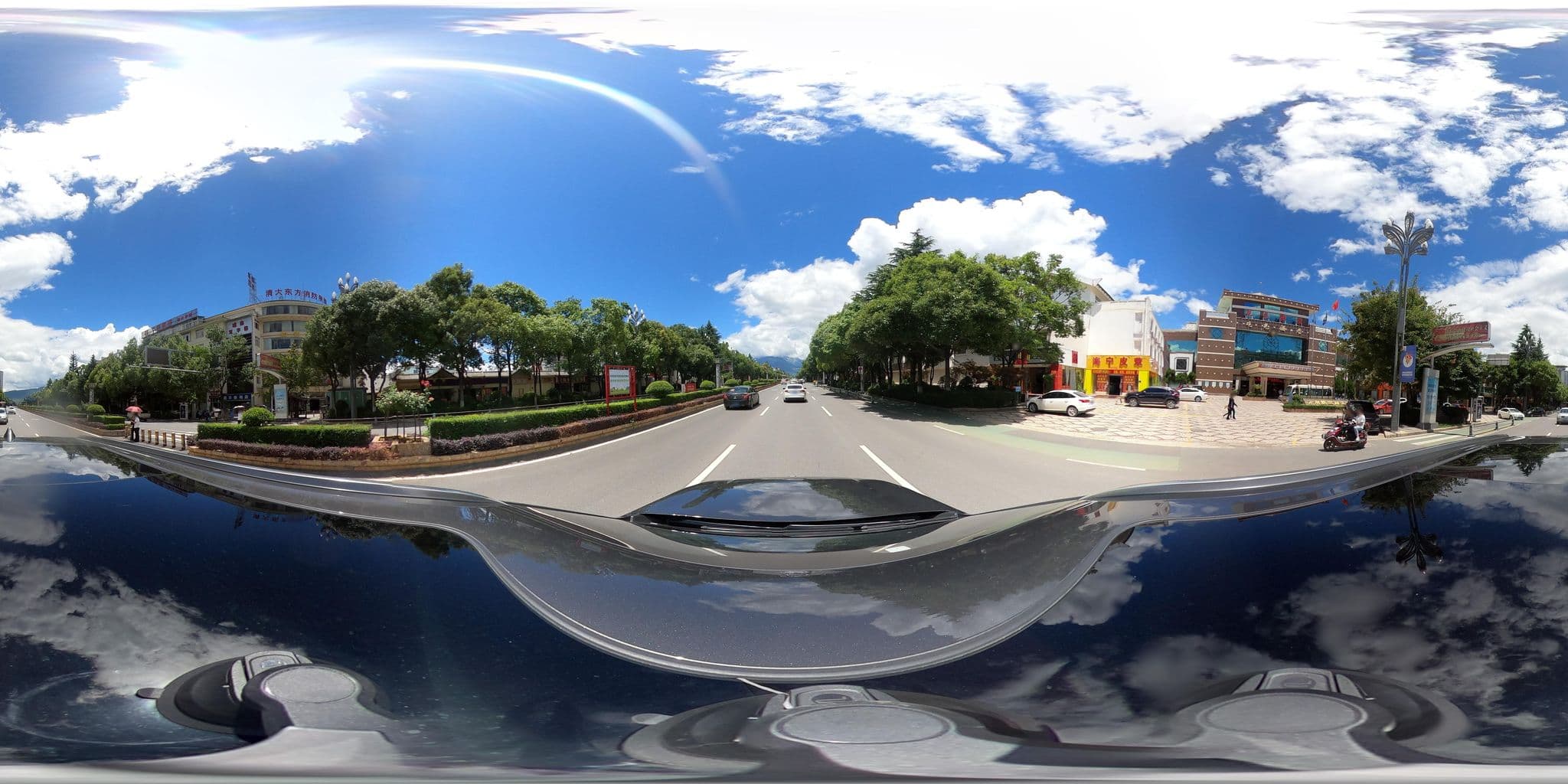 Street view near Lijiang Guanguang Hotel, Lijiang — © adirricor (CC BY-SA · Mapillary)