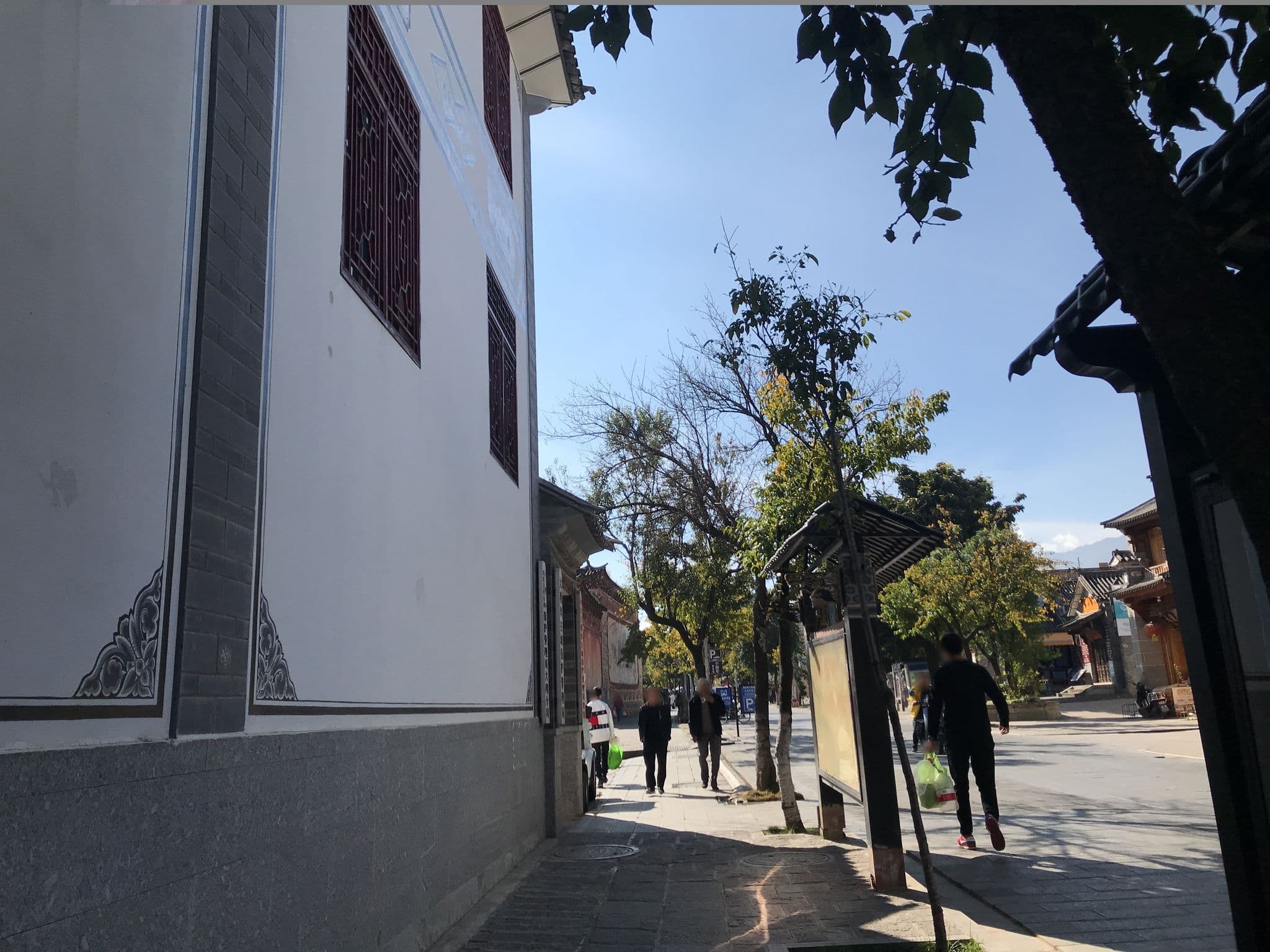 Street view near 博爱酒店 Fraternity Hotel, Dali Old Town — © tao (CC BY-SA · Mapillary)