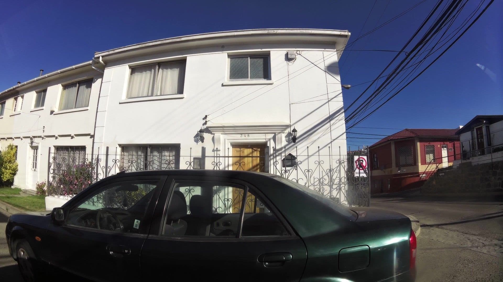 Street view near Hostal Vista Recreo, Viña del Mar — © kaartcam (CC BY-SA · Mapillary)