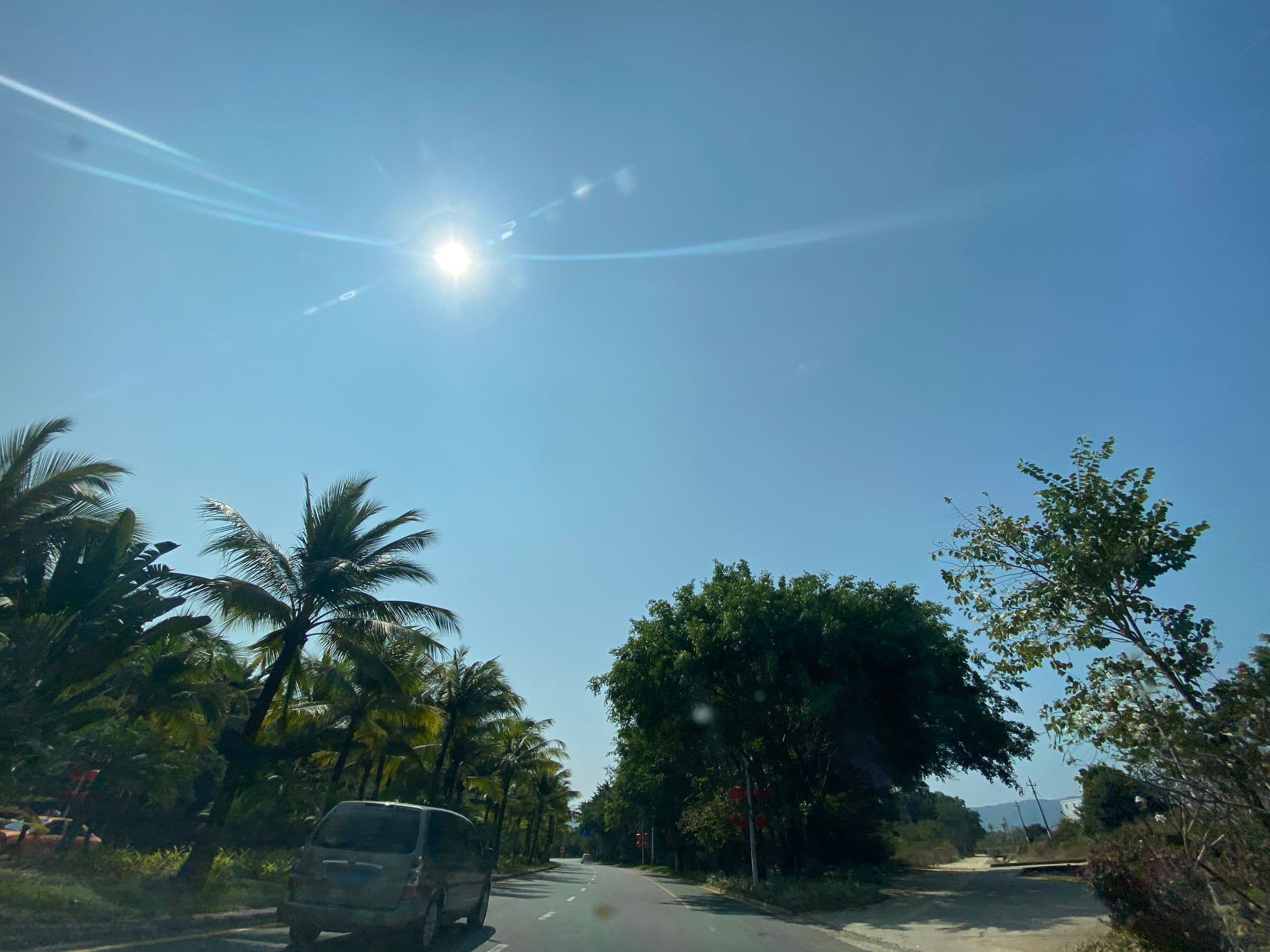 Street view near La Fountain Hotel, Sanya — © adirricor (CC BY-SA · Mapillary)