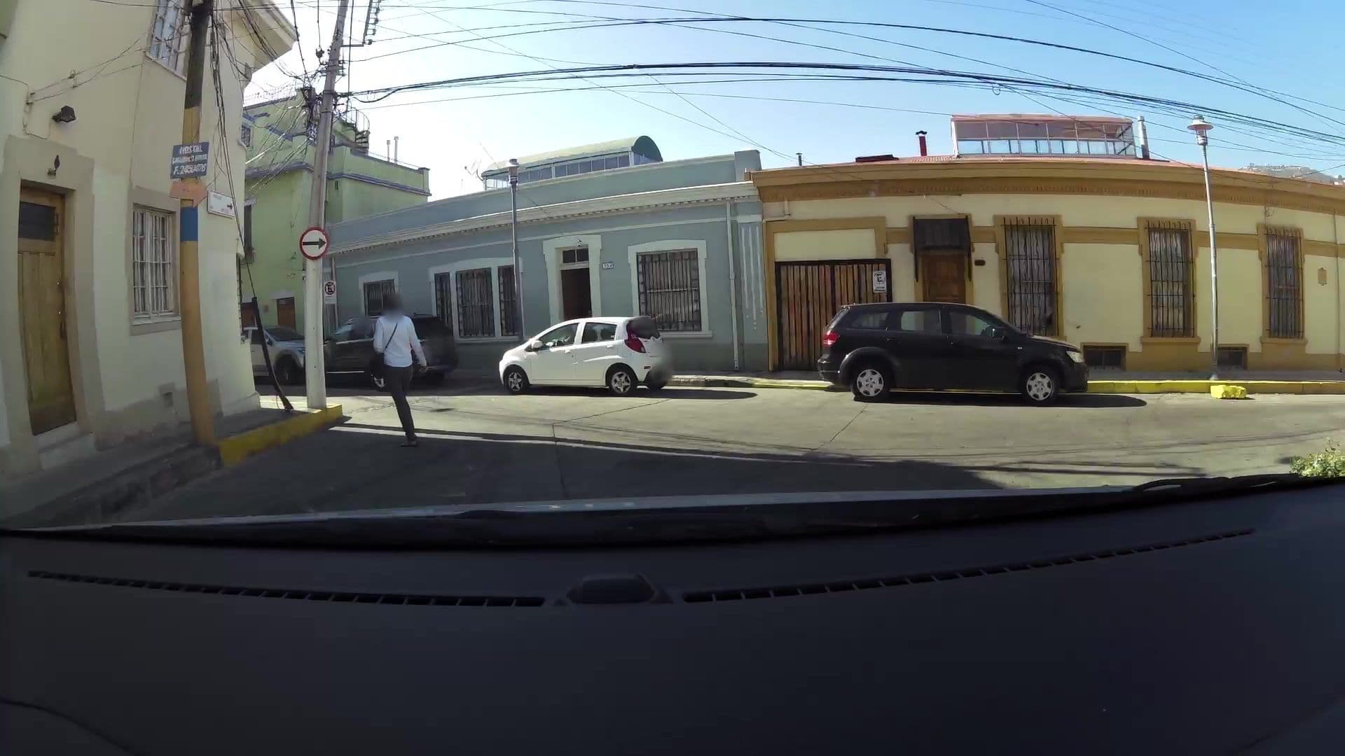 Street view near Hotel Manoir Atkinson, Valparaíso