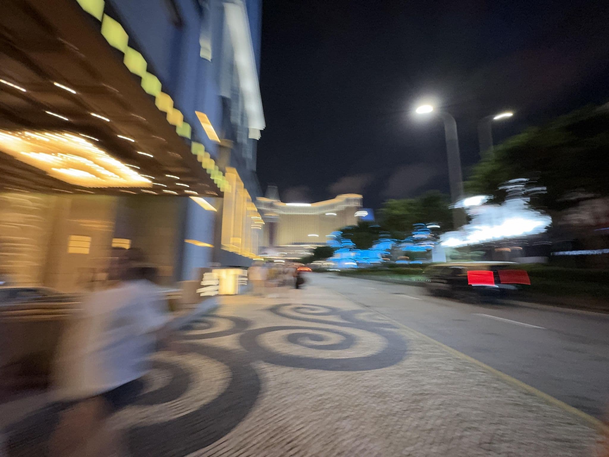 Street view near The St. Regis Macao, Cotai Central, São Lourenço — © filipb (CC BY-SA · Mapillary)