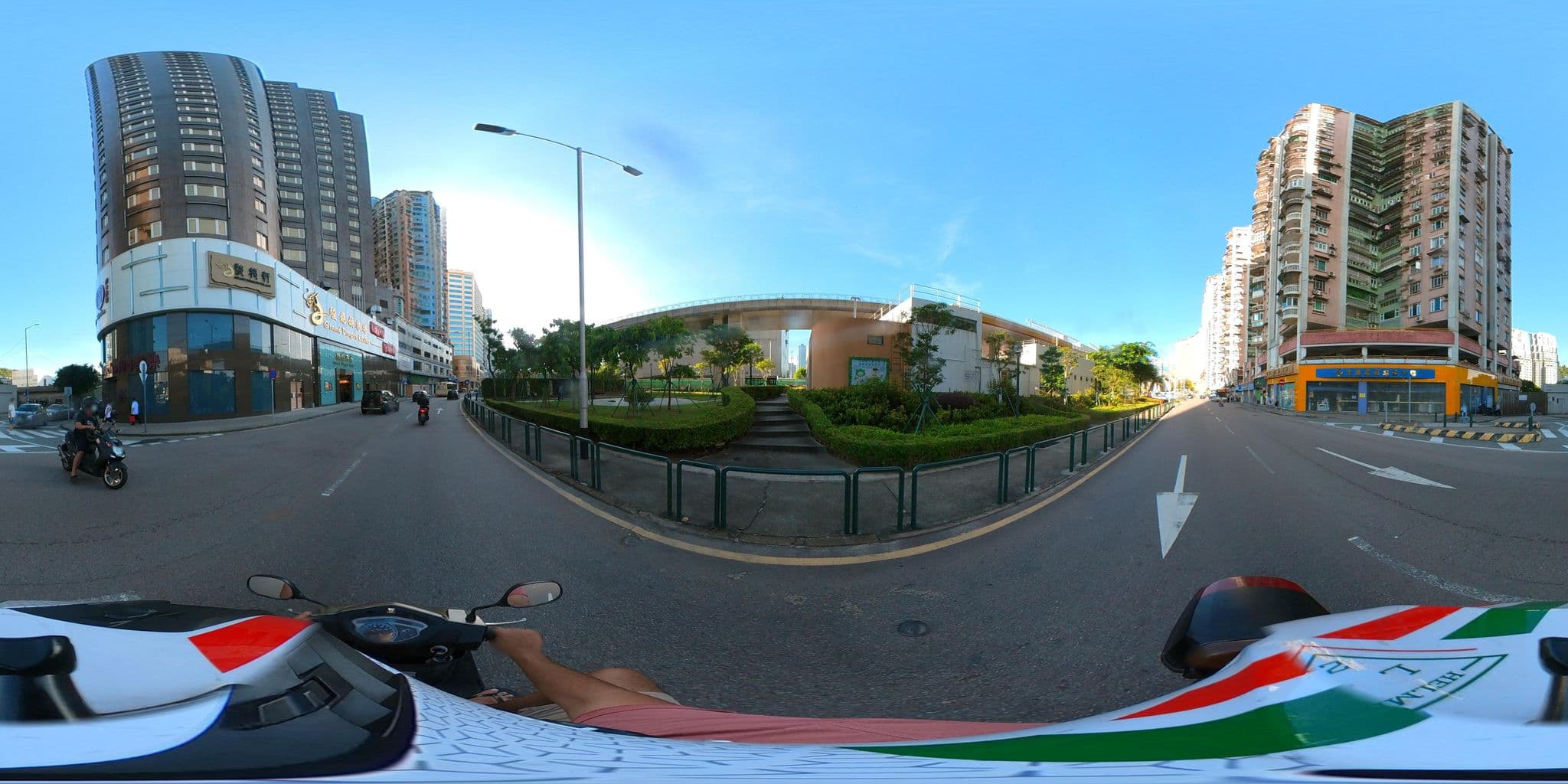 Street view near Hotel Taipa Square Macau 澳門駿景酒店, São Lourenço — © joaocsampayo (CC BY-SA · Mapillary)