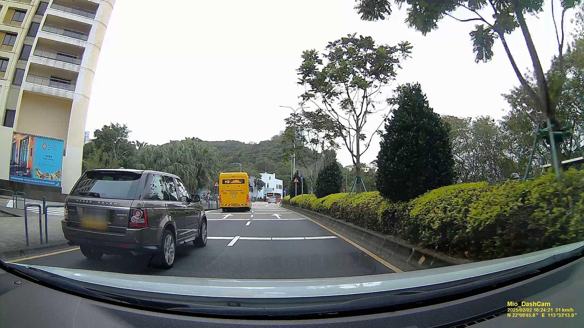 Street view near Regency Hotel 麗景灣酒店, São Lourenço — © hcyen (CC BY-SA · Mapillary)