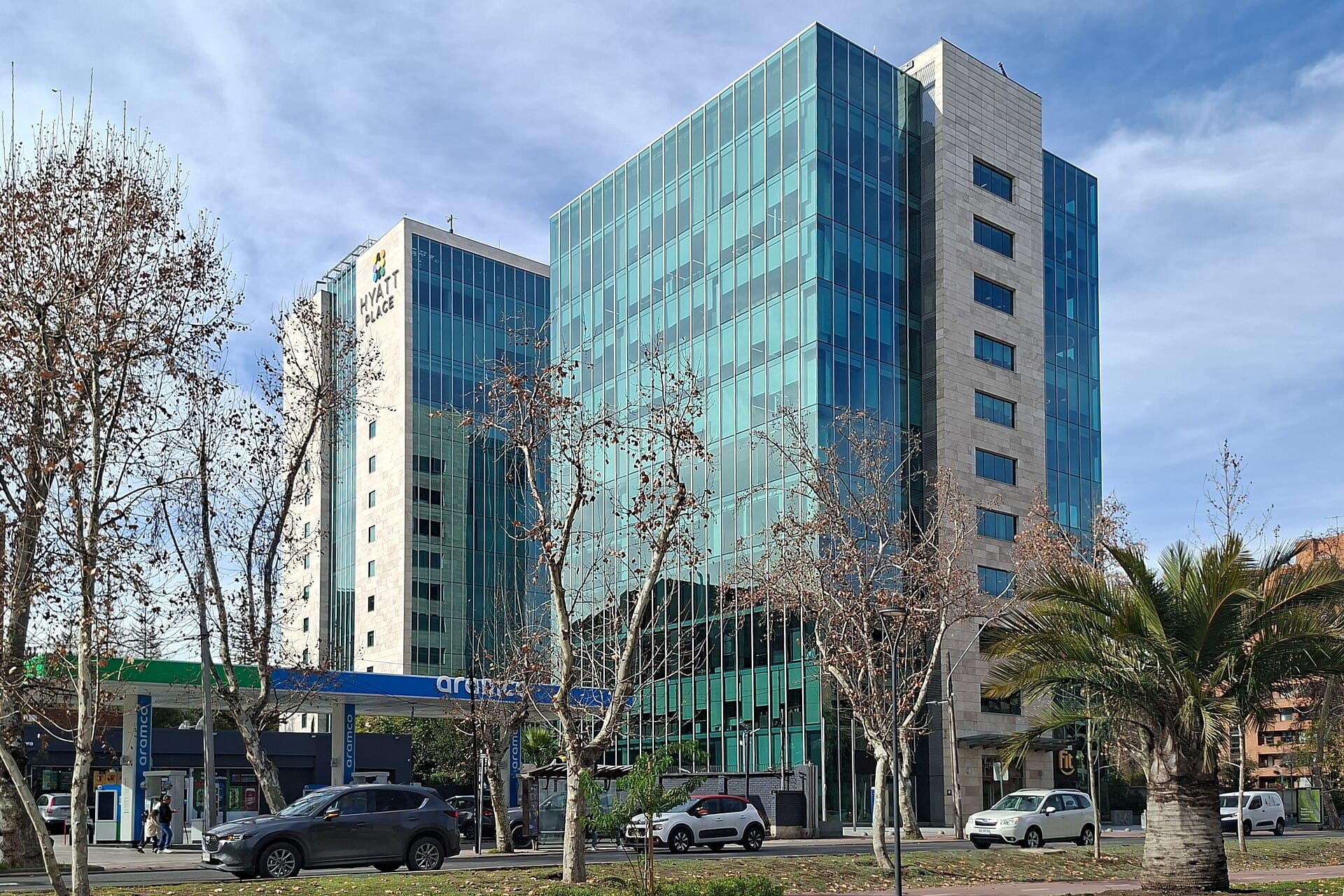 Hyatt Place Santiago/Vitacura (via Wikimedia Commons, CC BY-SA 4.0)