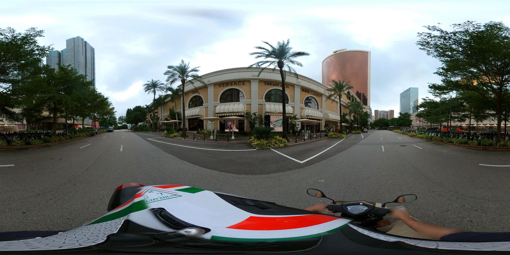 Street view near Mandarin Oriental and MGM Casino, São Lourenço — © joaocsampayo (CC BY-SA · Mapillary)