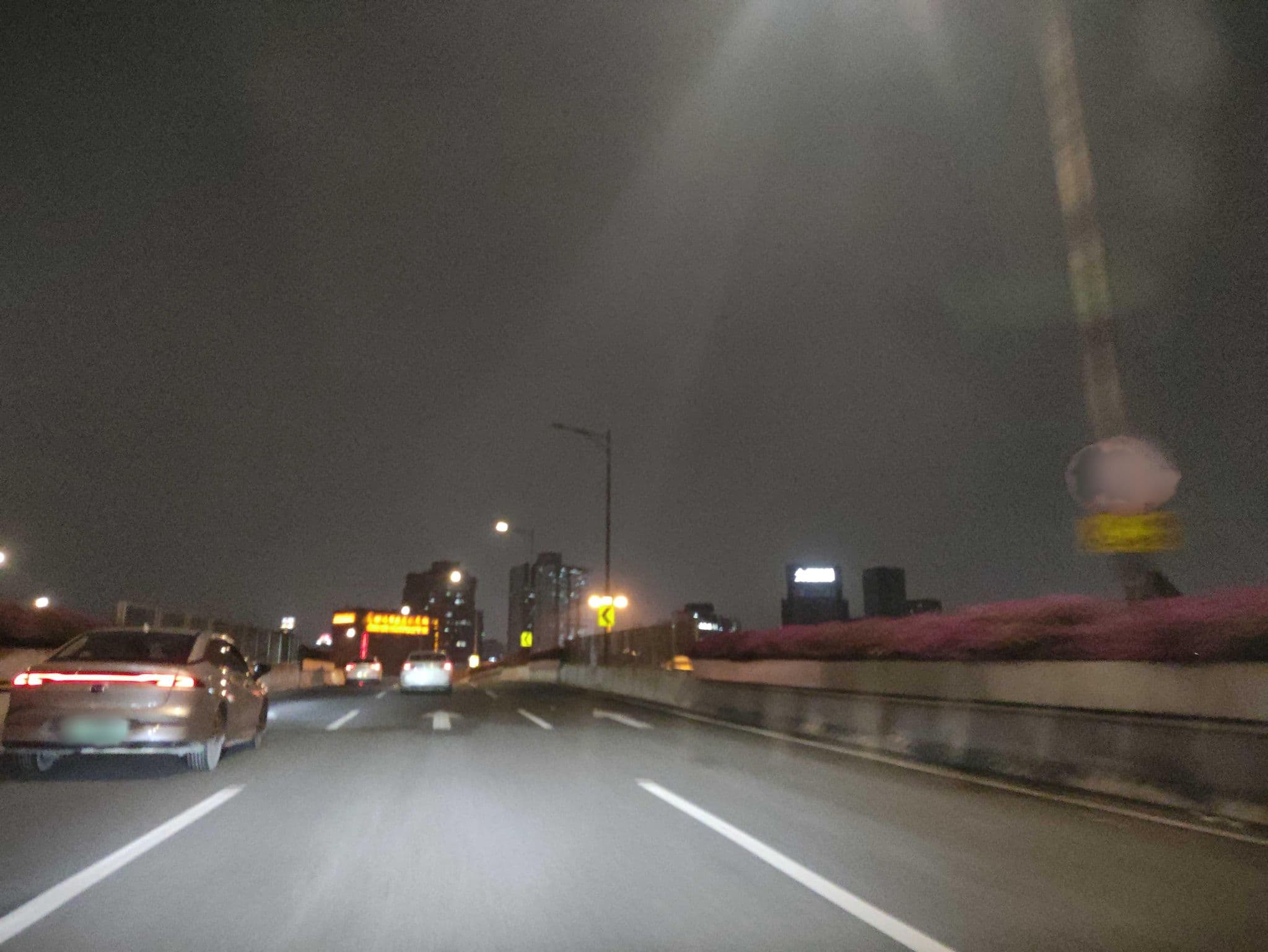 Street view near Hilton Garden Inn Guangzhou Tianhe, Guangzhou — © Segment3464 (CC BY-SA · Mapillary)