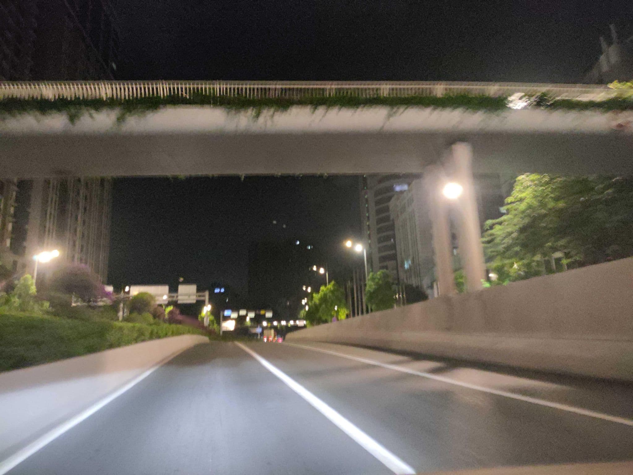 Street view near Jianghe hotel, Guangzhou — © Segment3464 (CC BY-SA · Mapillary)