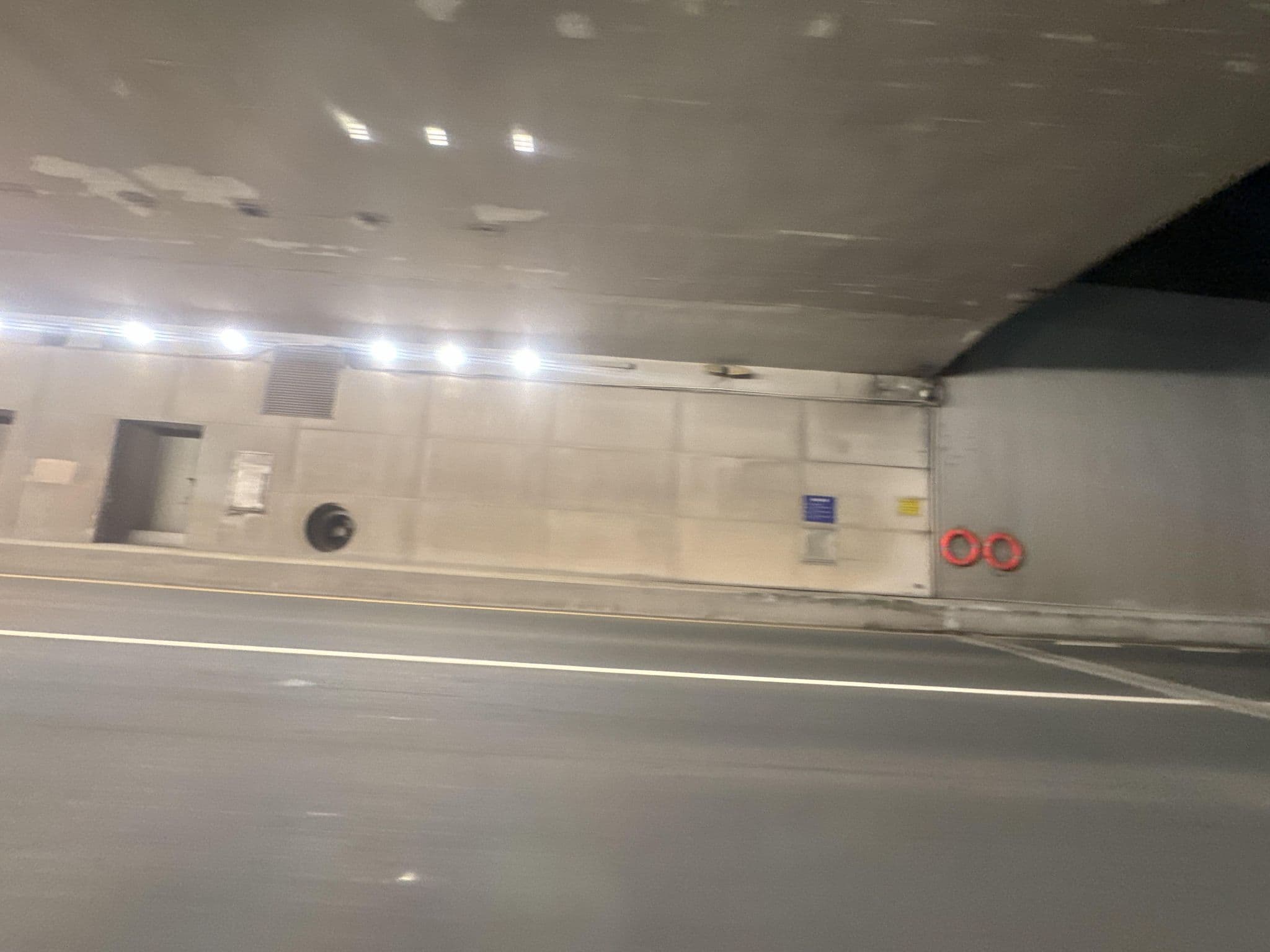 Street view near Yiju J.living International Apartment, Guangzhou — © filipb (CC BY-SA · Mapillary)