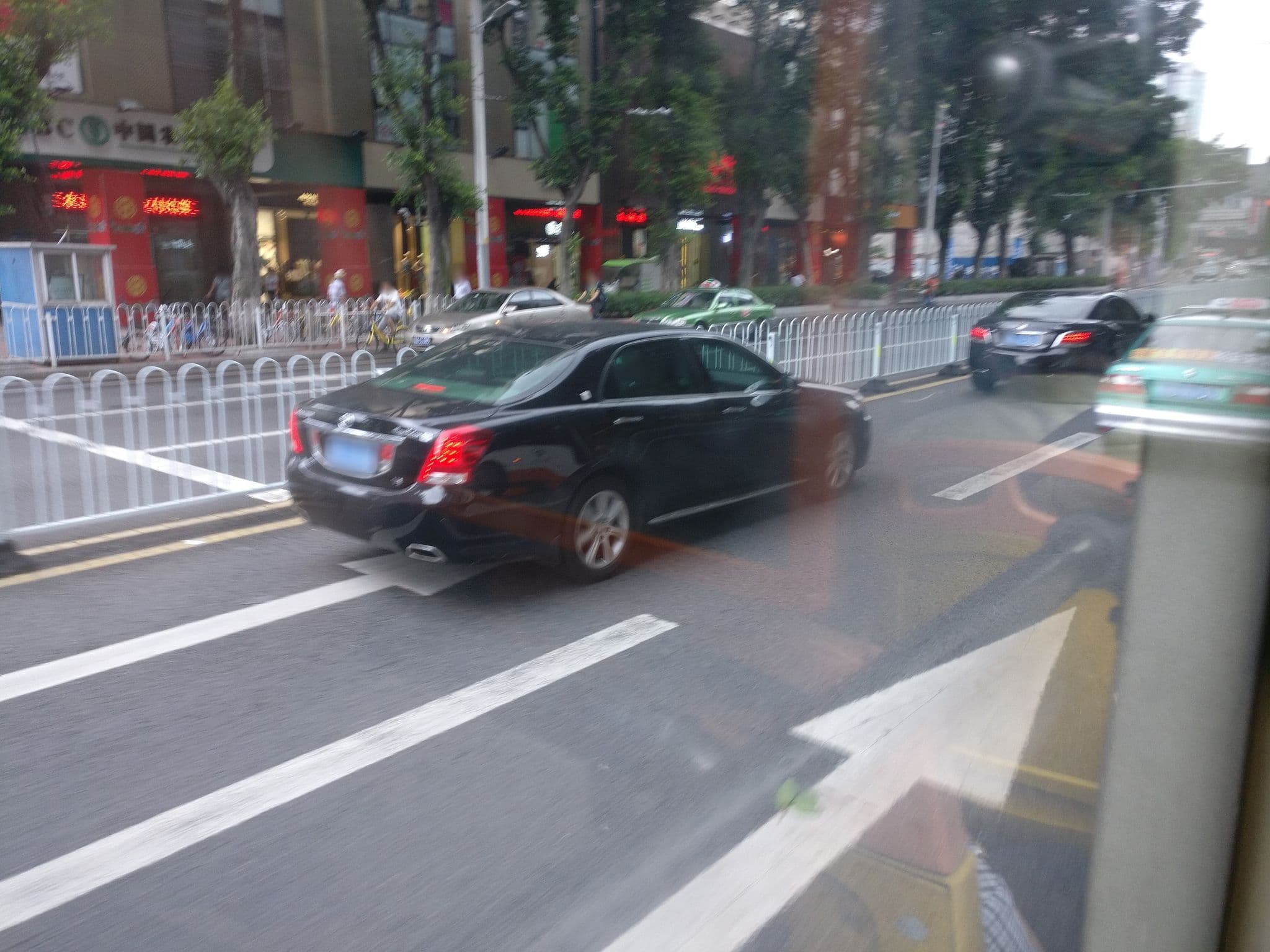 Street view near 从化碧水峡高山漂流度假客房, Guangzhou — © aleung (CC BY-SA · Mapillary)