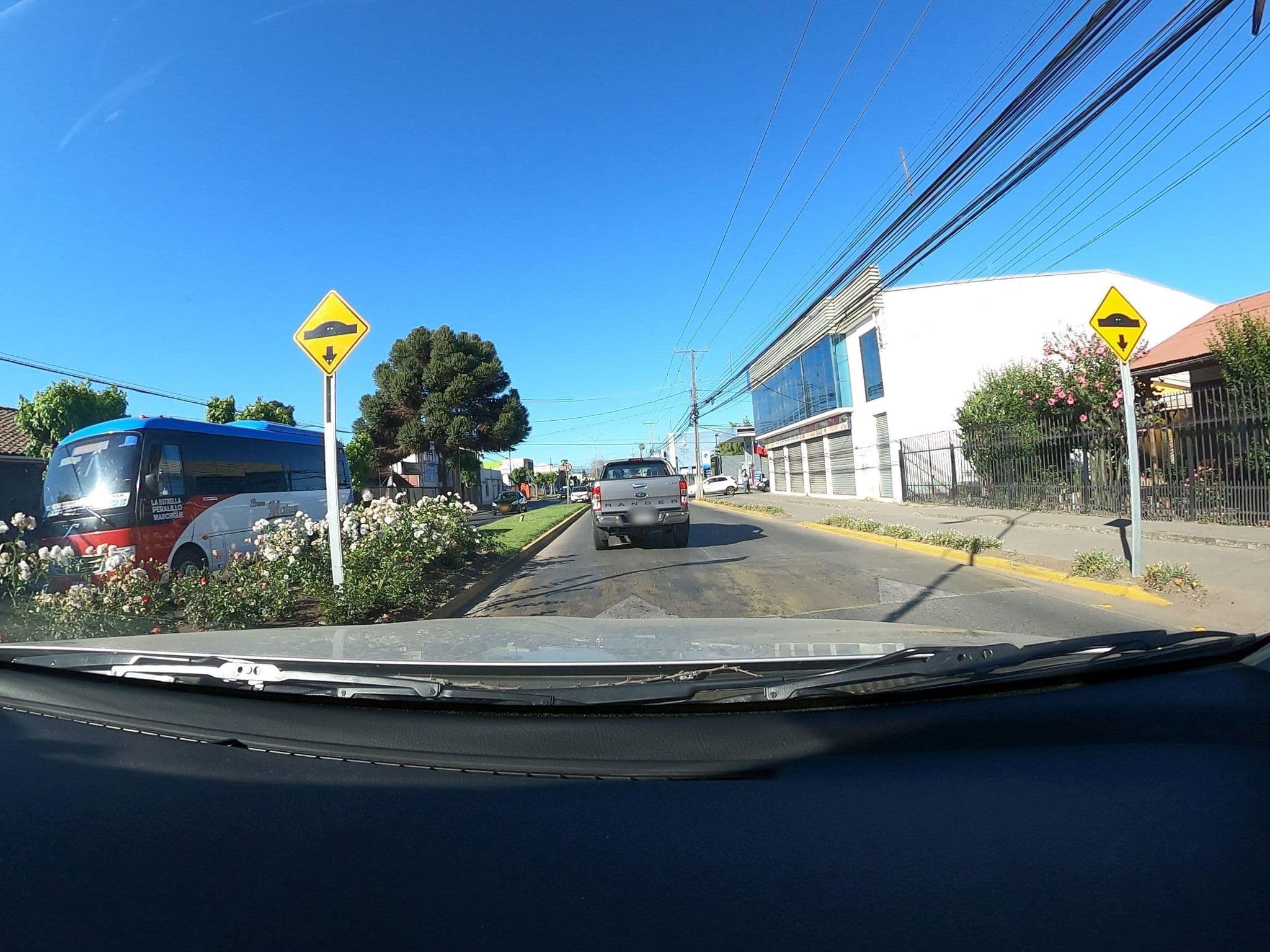 Street view near Hotel Boutique Quinta María, Santa Cruz — © Kaart_Local (CC BY-SA · Mapillary)