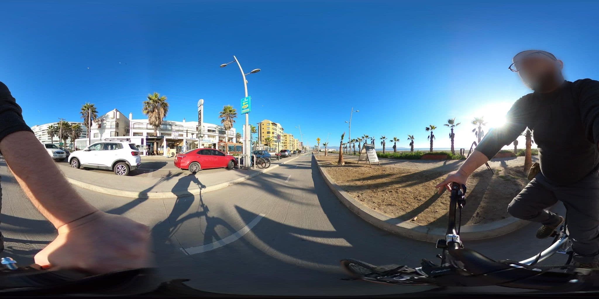 Street view near Hotel Canto del Mar, La Serena — © ariellopez (CC BY-SA · Mapillary)