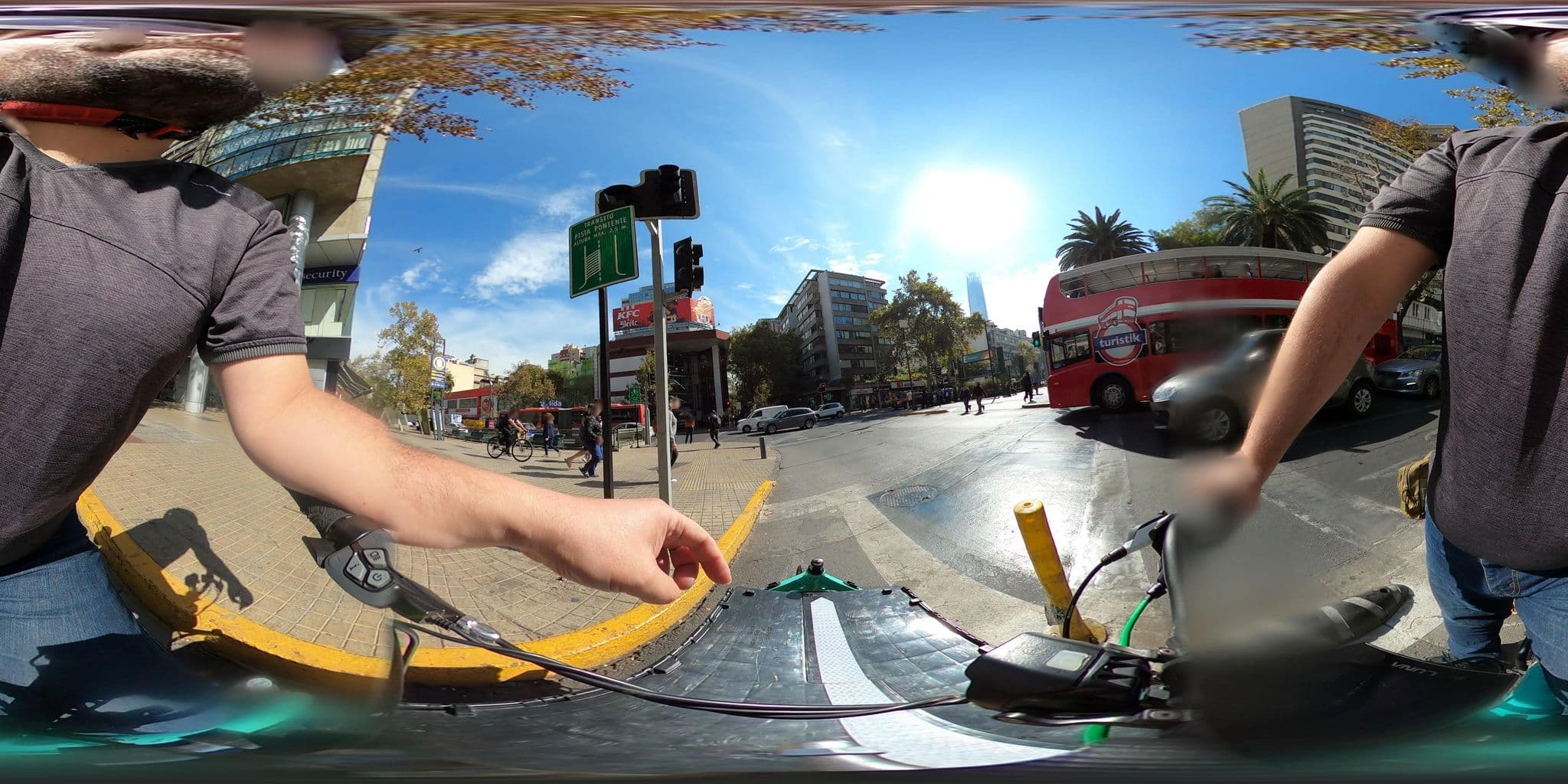 Street view near Hotel Boutique Le Reve, Ñuñoa — © ariellopez (CC BY-SA · Mapillary)