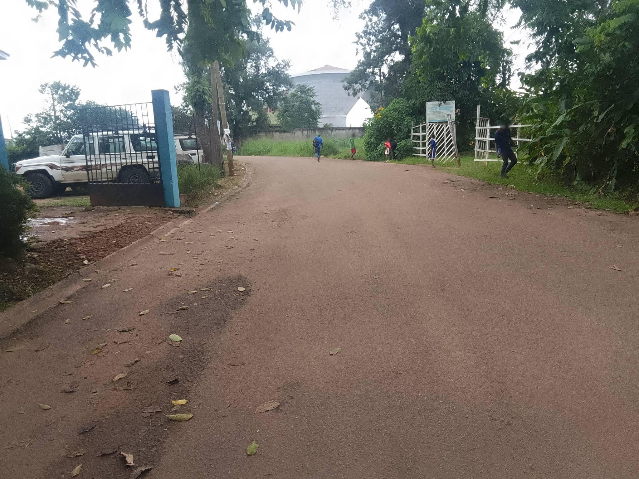Street view near Foyer International E.P.C., Yaoundé