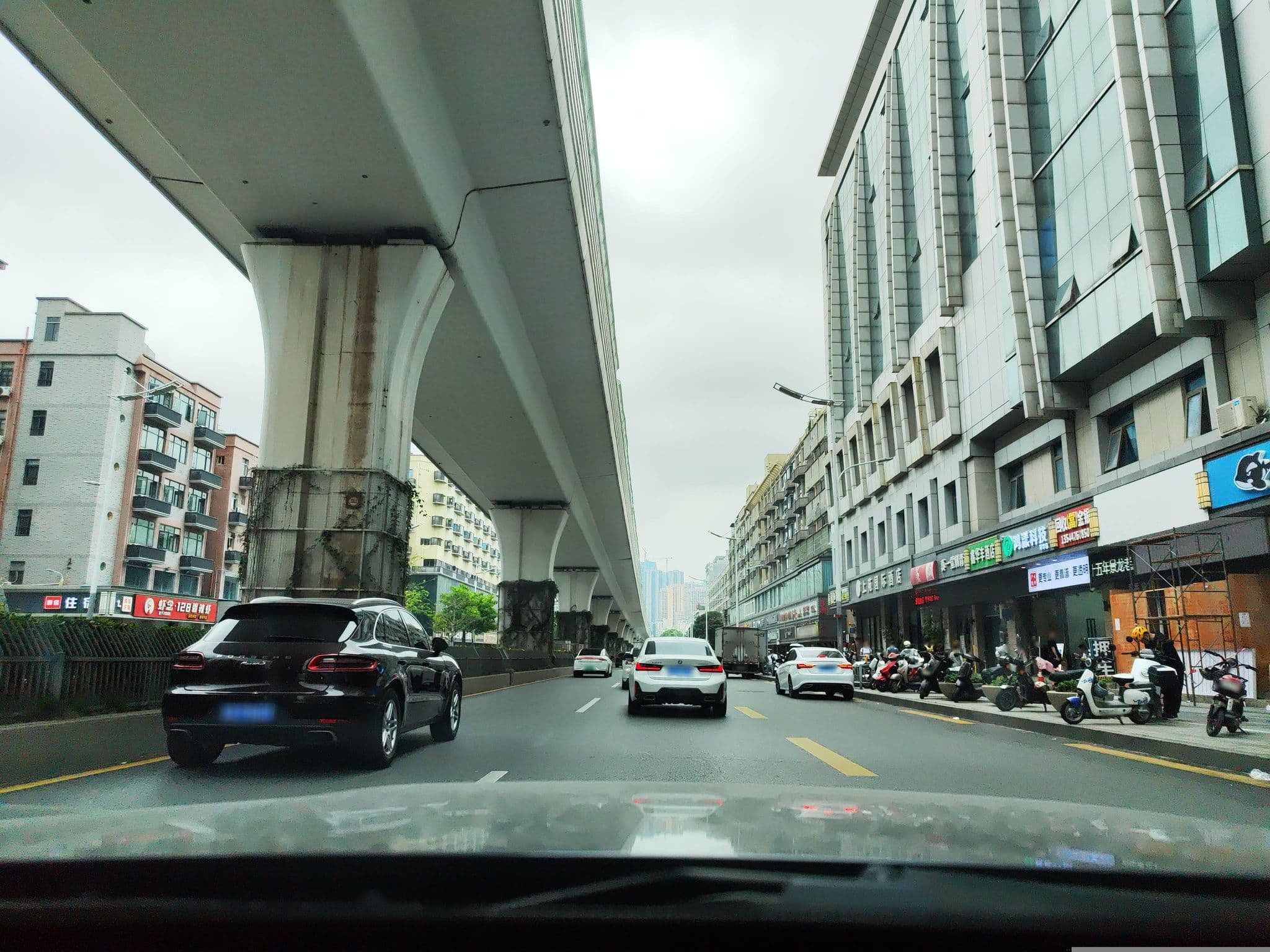 Street view near 上苑賓館, Changlingpi — © Obanazawa_Kuri (CC BY-SA · Mapillary)